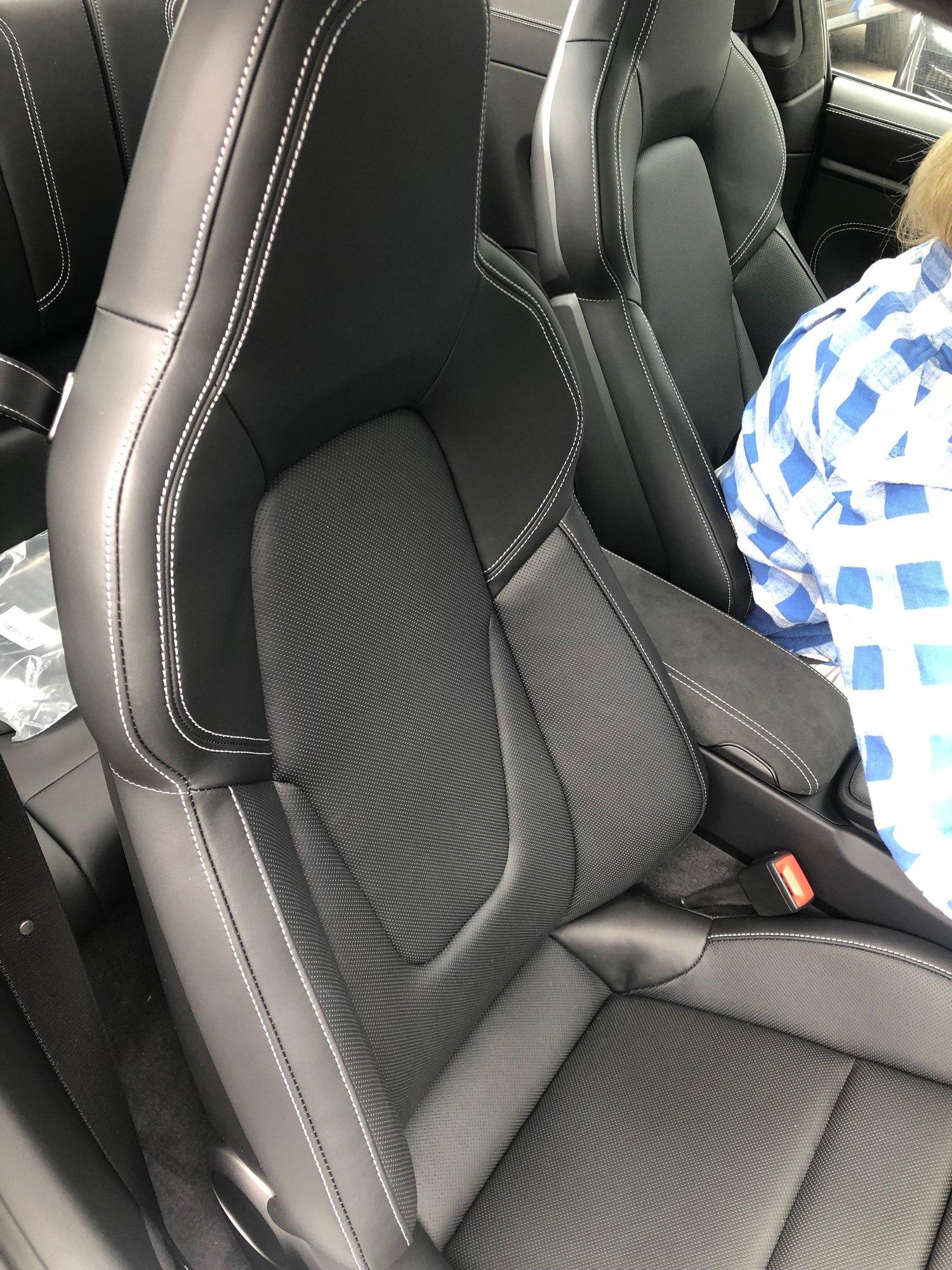 2022 Porsche 911 - 2022 Porsche 992 911 GTS - Used - VIN WP0AB2A98NS221XXX - 2,271 Miles - 6 cyl - 2WD - Manual - Sedan - Silver - Lake Oswego, OR 97034, United States