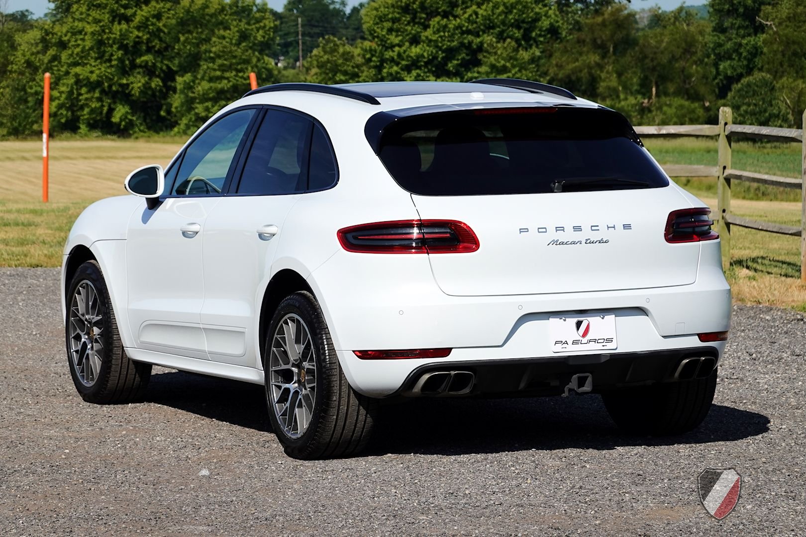 2018 Porsche Macan - 2018 Porsche Macan Turbo, one owner - Used - VIN WP1AF2A55JLB70071 - 40,053 Miles - 6 cyl - AWD - Automatic - SUV - White - Exton, PA 19341, United States