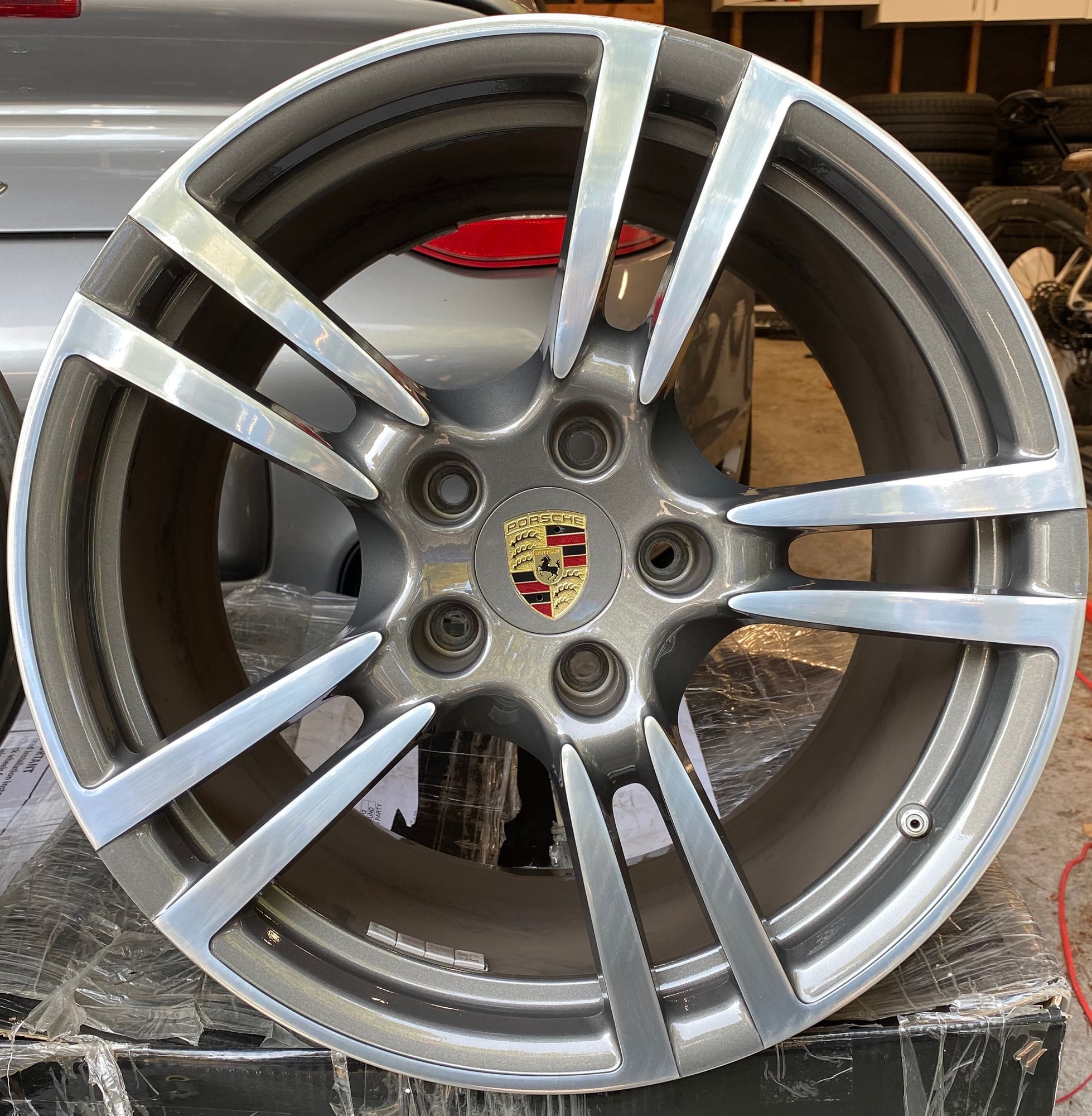Wheels and Tires/Axles - OEM 997.2 911 Turbo II Wheels - Used - 2001 to 2013 Porsche 911 - Victoria, BC V8M1T9, Canada