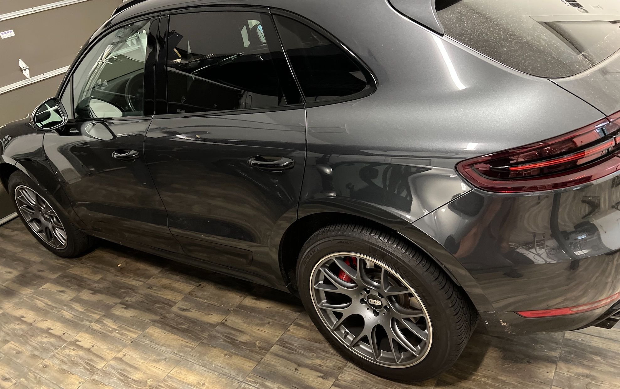 2018 Porsche Macan - 2018 Macan Turbo w/Performance Pkg - Used - VIN WP1AF2A5XJLB70891 - 19,200 Miles - 6 cyl - AWD - Automatic - SUV - Gray - Darien, CT 06820, United States