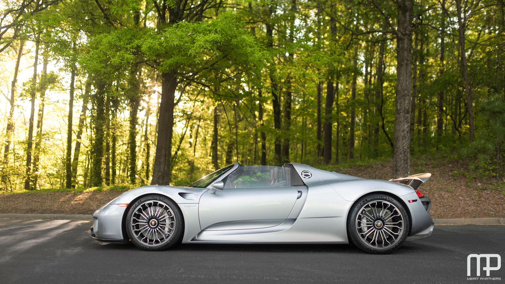 2015 Porsche 918 Spyder - 2015 Porsche 918 Spyder - Used - VIN WP0CA2A12FS800244 - 2,860 Miles - 8 cyl - AWD - Automatic - Convertible - Silver - Atlanta, GA 30360, United States