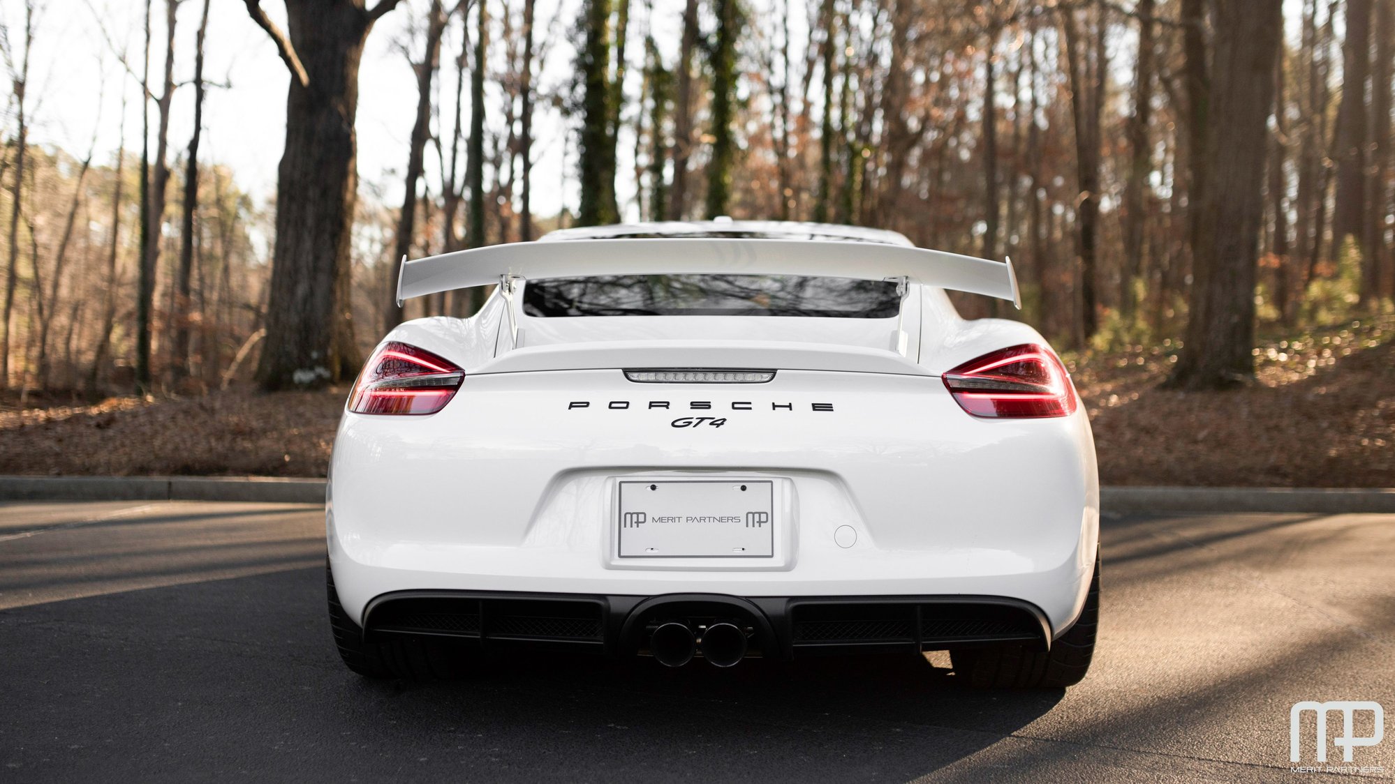 2016 Porsche Cayman GT4 - 2016 Porsche Cayman GT4 - Used - VIN WP0AC2A86GK197749 - 825 Miles - 6 cyl - 2WD - Manual - Coupe - White - Atlanta, GA 30360, United States