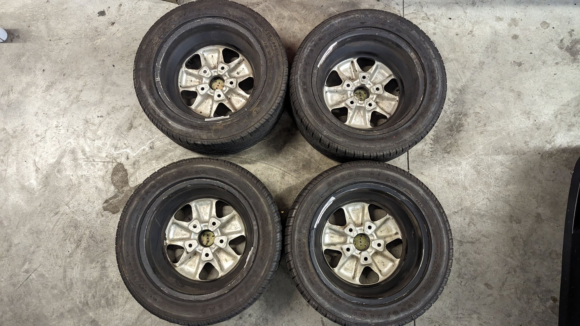 Wheels and Tires/Axles - Fuchs 16" Forged Aluminum Wheels | Black and Silver | Fits '78 - '88 Carrera - Used - 1978 to 1988 Porsche Carrera - Burbank, CA 91506, United States