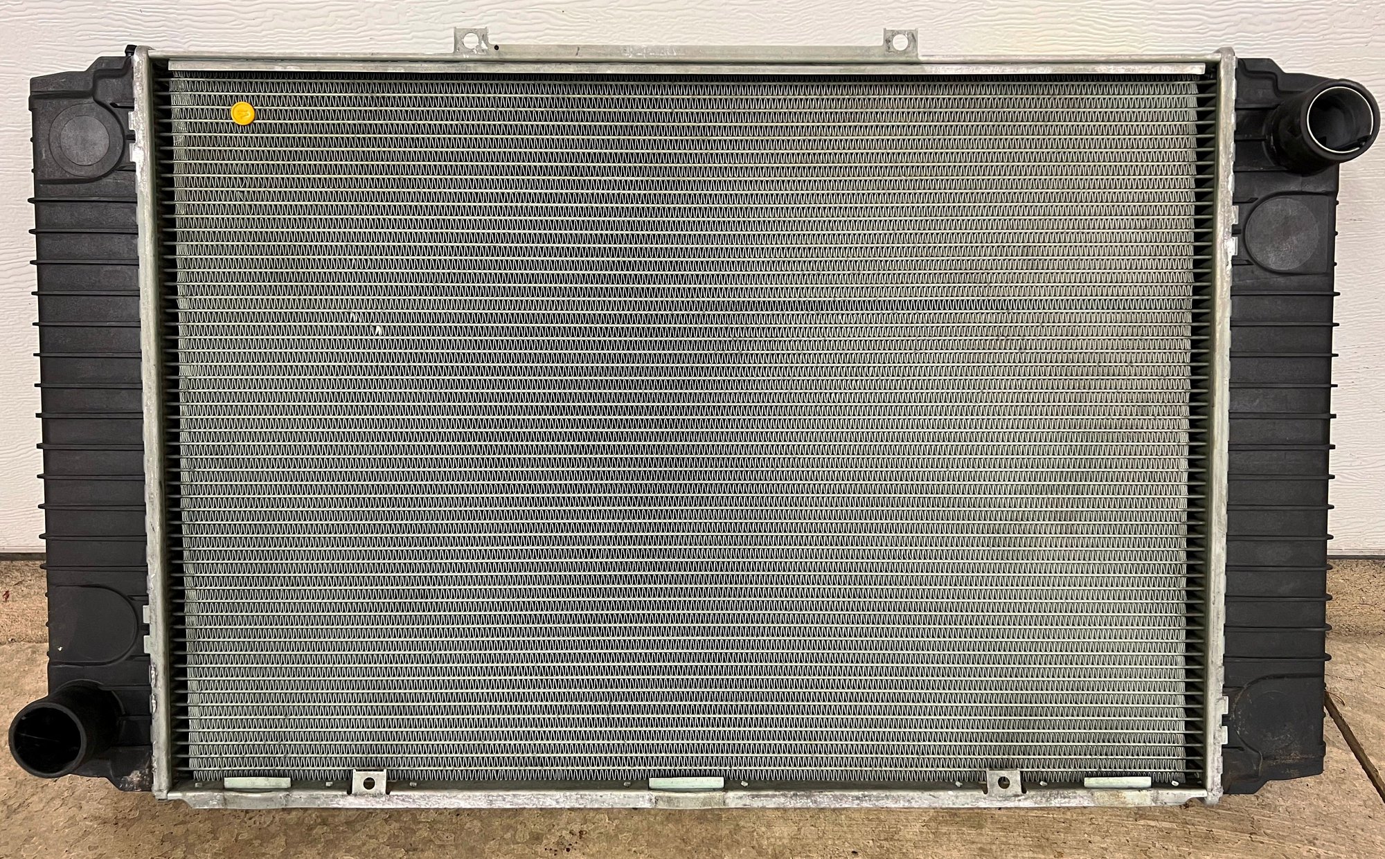 Miscellaneous - ***USED-Porsche 928 GTS Radiator*** - Used - 1990 to 1995 Porsche 928 - Centerburg, OH 43011, United States