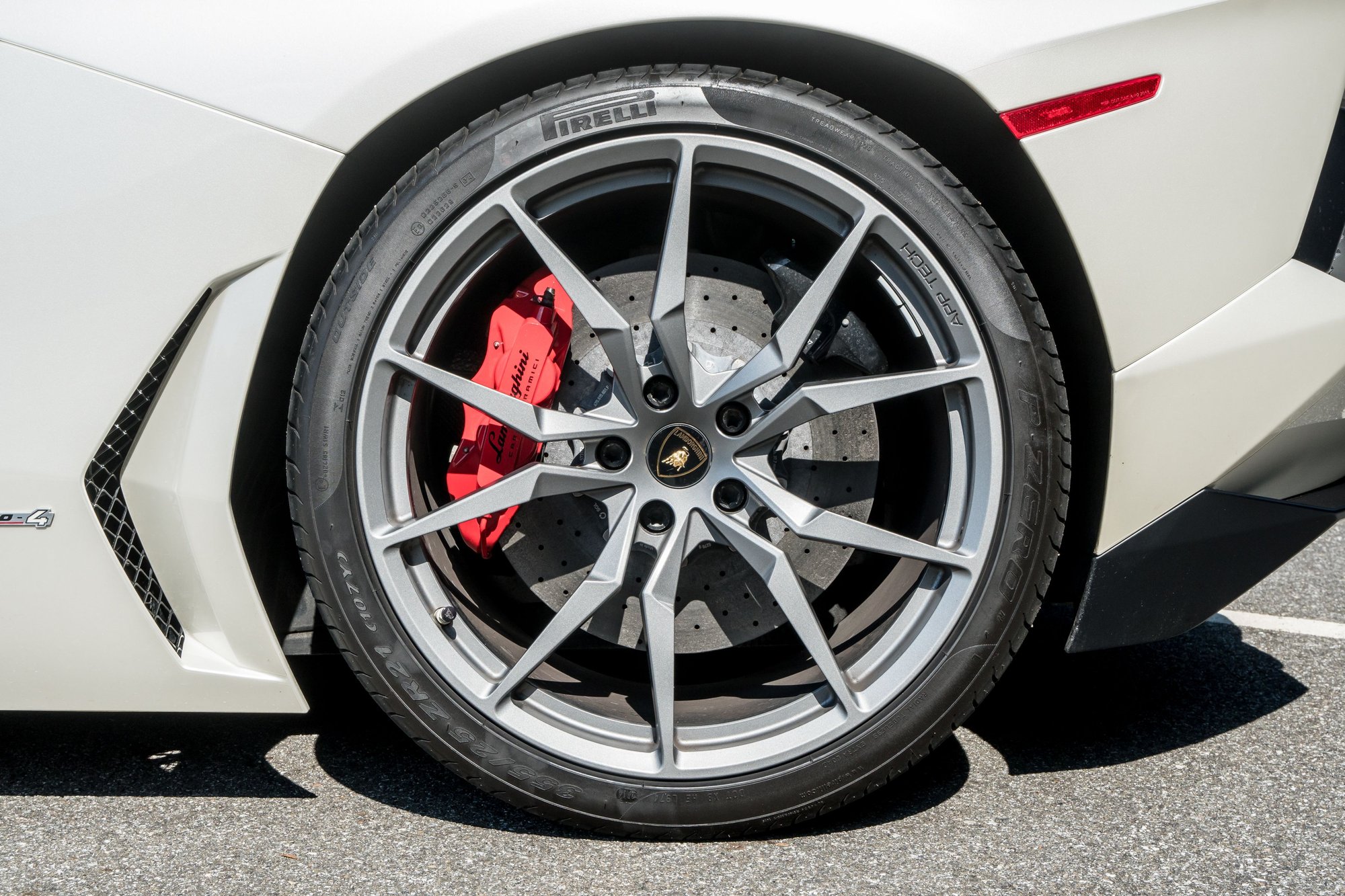 2015 Lamborghini Aventador - 2015 Lamborghini Aventador Roadster - Used - VIN ZHWUR1ZD2FLA03566 - 6,500 Miles - 12 cyl - AWD - Automatic - Coupe - White - Wyckoff, NJ 07481, United States