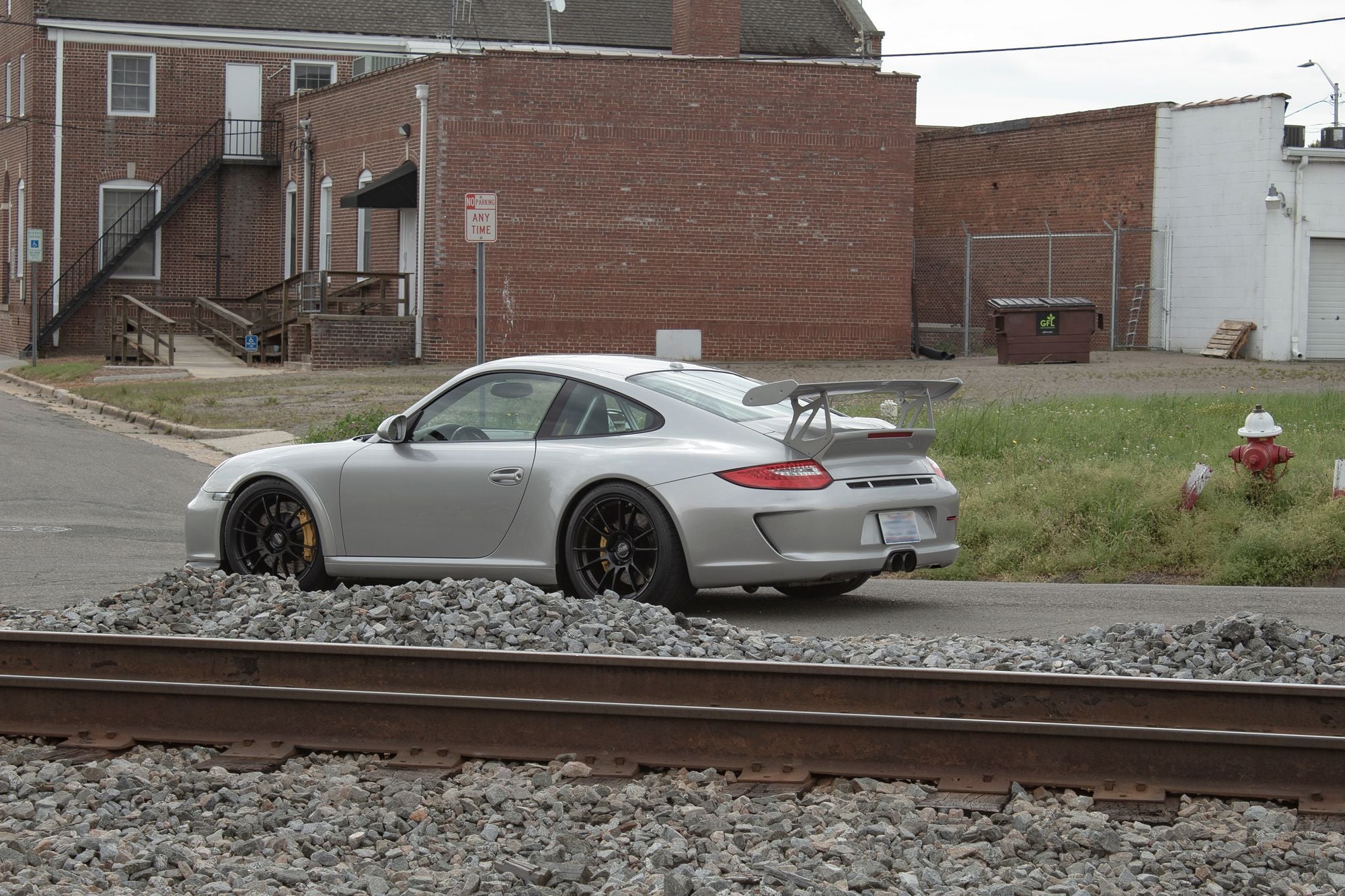 2010 Porsche 911 - Immaculate 2010 997.2 C2S 6MT (130 Images + Video. Low Mileage. OEM GT3 add-ons, etc) - Used - VIN WP0AB2A98AS720532 - 29,500 Miles - 6 cyl - 2WD - Manual - Coupe - Silver - Sanford, NC 27332, United States