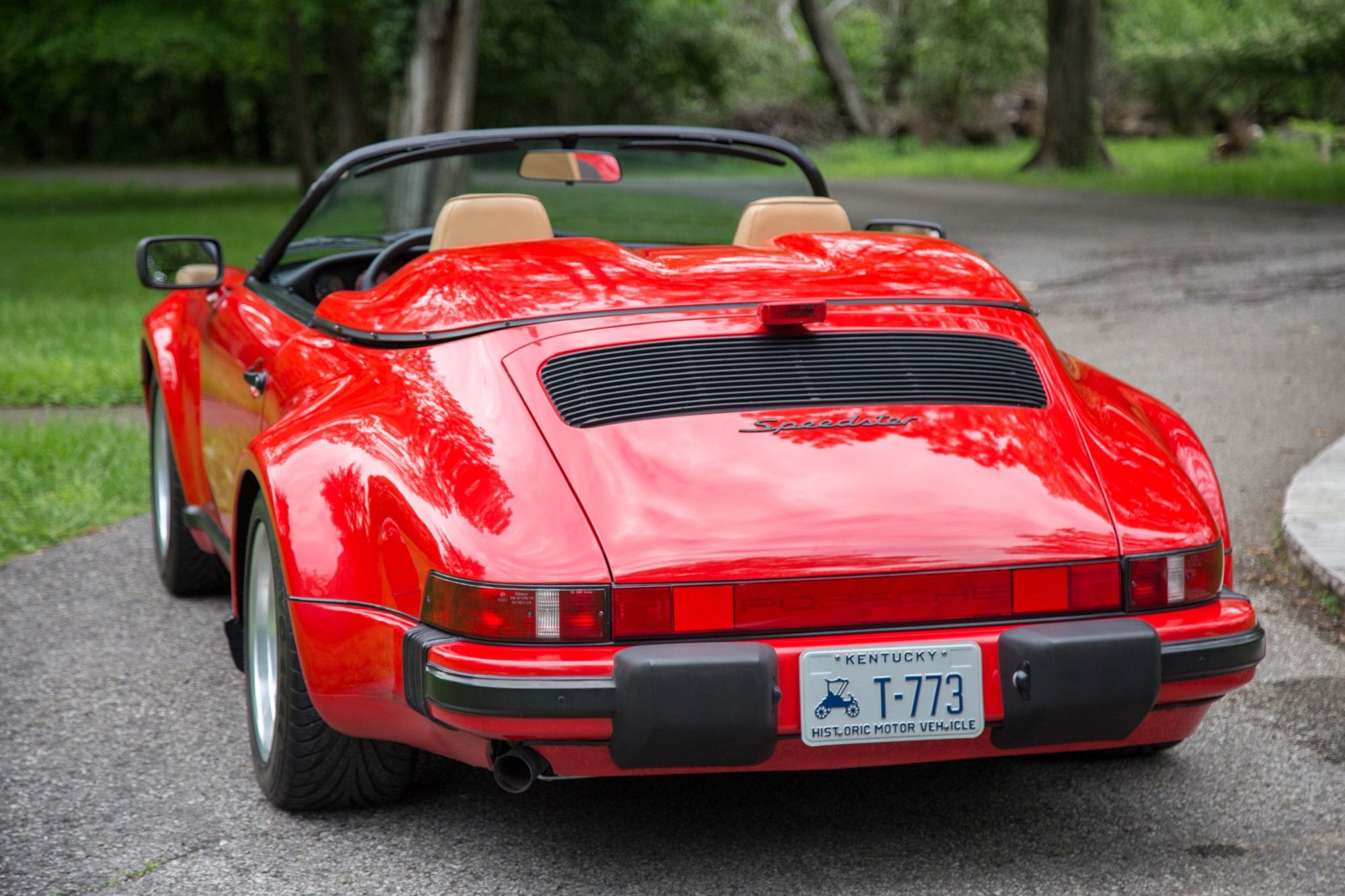 1989 Porsche 911 - 1989 911 SPEEDSTER GUARDS RED/CASHMERE 2 OWNER ALL RECORDS - Used - VIN wp0eb0915ks173628 - 41,000 Miles - 6 cyl - 2WD - Manual - Convertible - Red - Louisville, KY 40223, United States