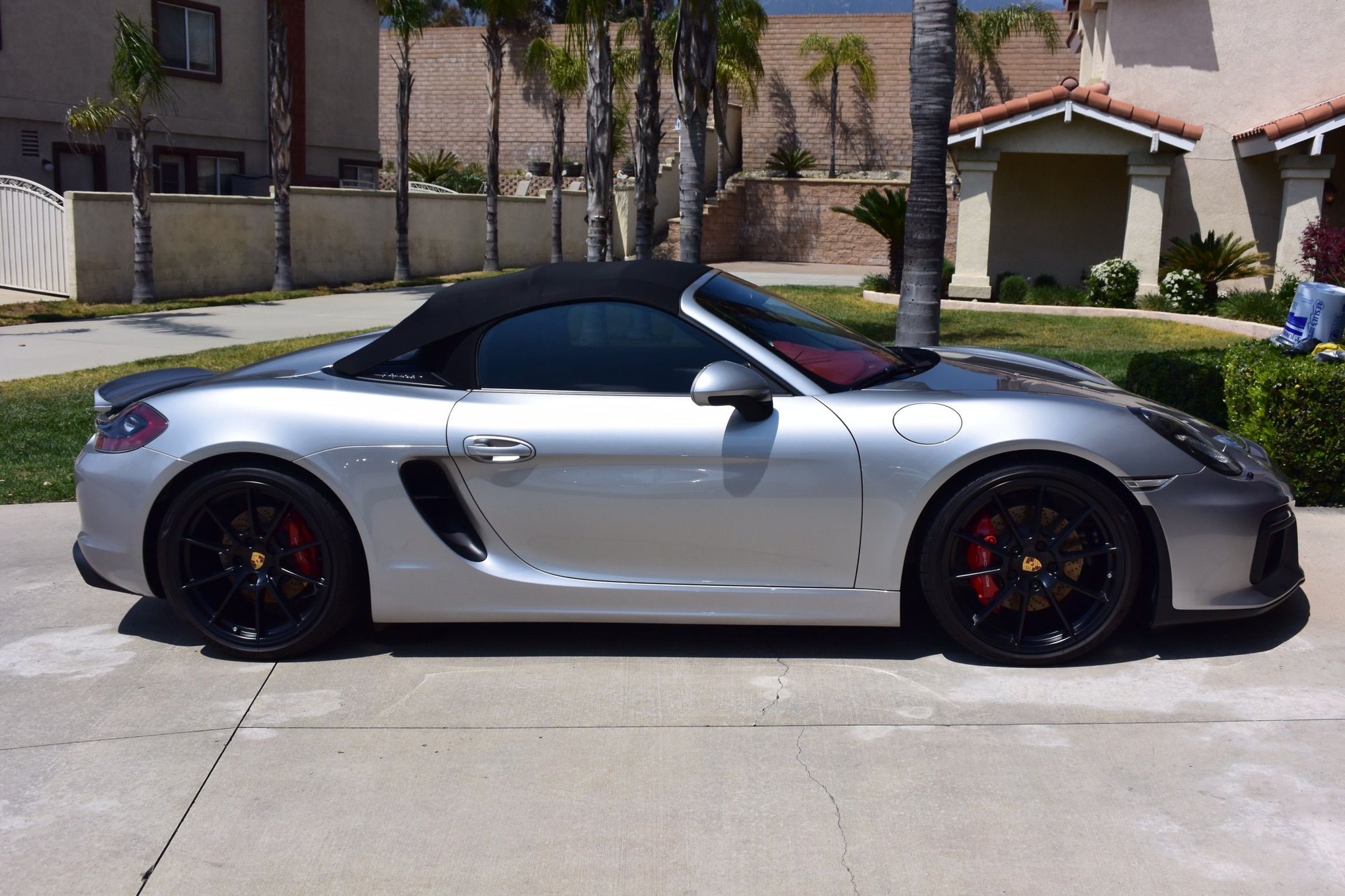 2016 Porsche Boxster - 2016 Porsche Boxster Spyder - Used - VIN WP0CC2A82GS152669 - 7,670 Miles - 6 cyl - 2WD - Manual - Convertible - Silver - Alta Loma, CA 91701, United States