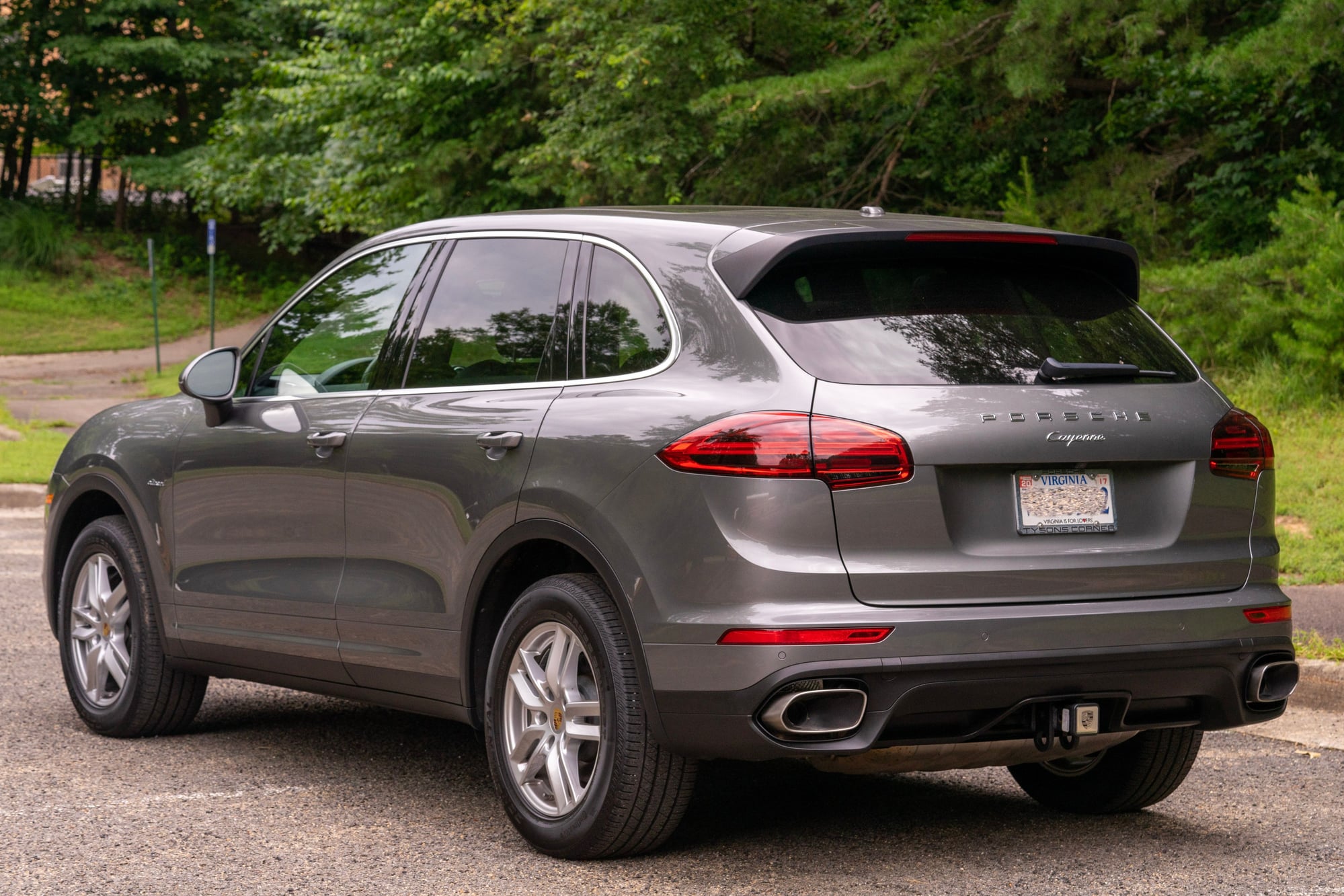 2015 Porsche Cayenne - 2015 Cayenne Diesel, Premium, Panoramic, Tow, LCA, 14-way Vented Seats, Full Warranty - Used - VIN WP1AF2A23FLA43381 - 52,250 Miles - 6 cyl - AWD - Automatic - SUV - Gray - Oakton, VA 22124, United States
