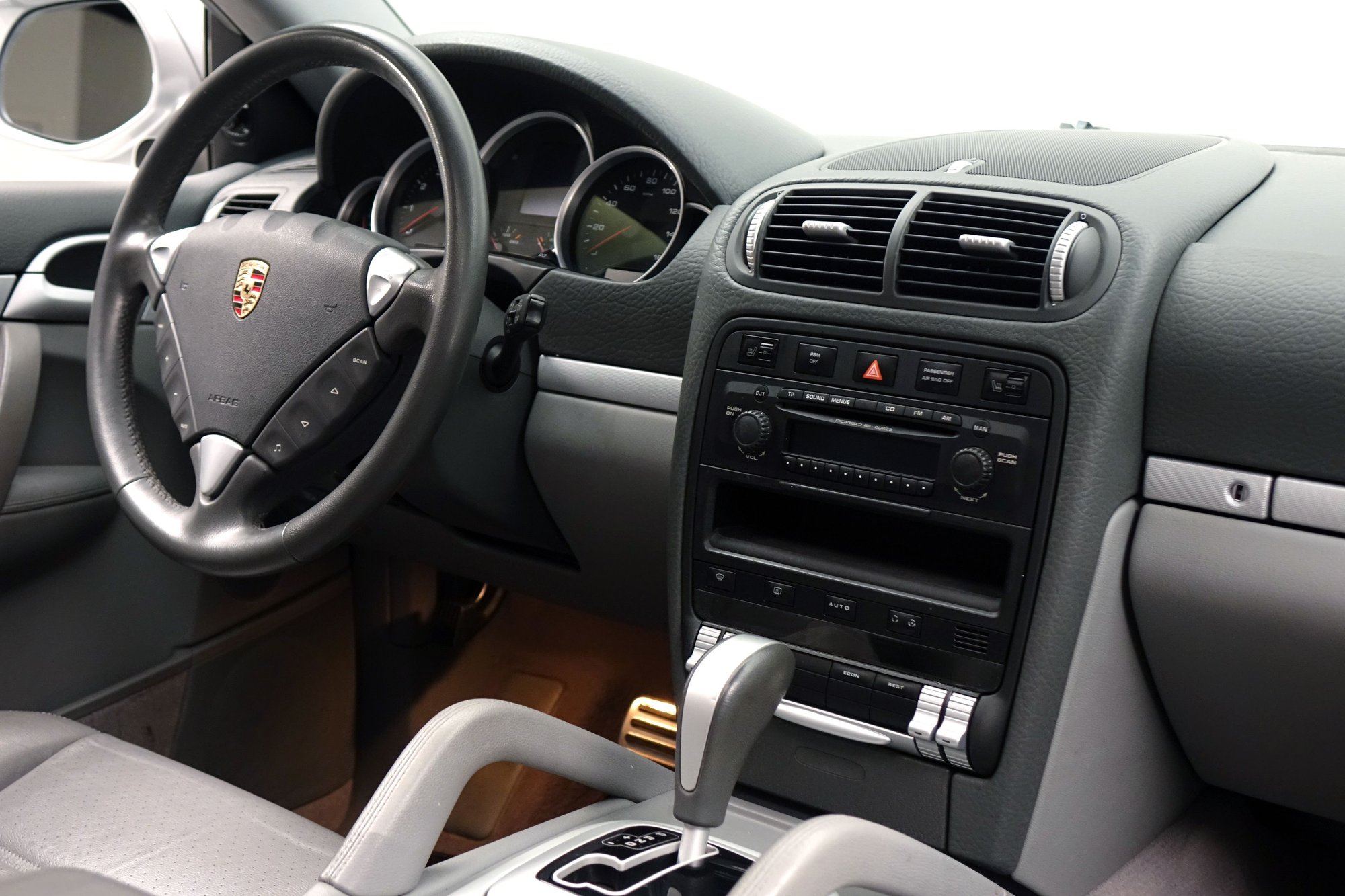 2008 Porsche Cayenne - 2008 Cayenne S - 78k miles - 4.8 liter V8 - 385 hp - very clean - Texas - Used - VIN WP1AB29P38LA40592 - 78,300 Miles - 8 cyl - AWD - Automatic - SUV - Silver - Dallas, TX 75229, United States