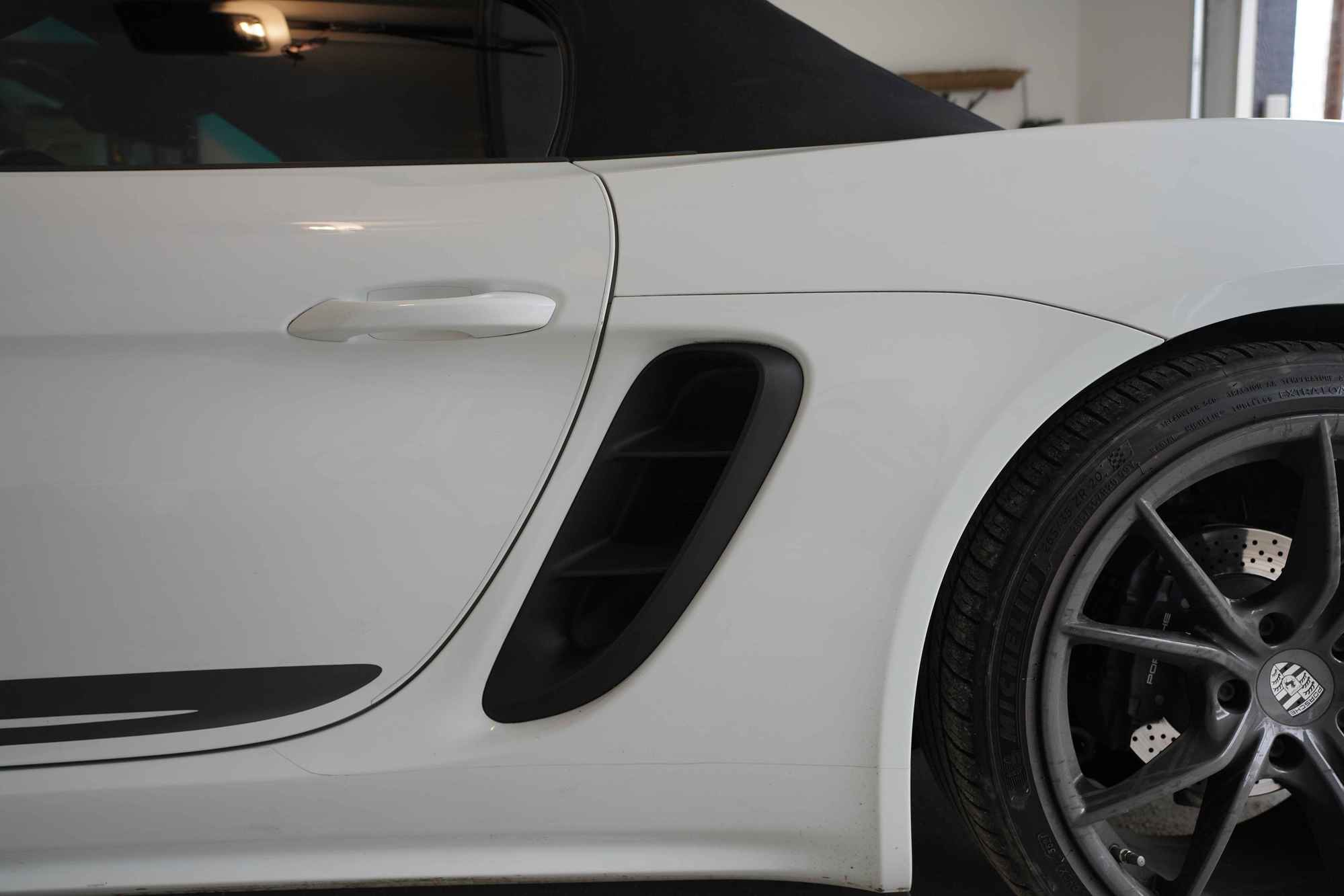 2021 Porsche 718 Boxster - 2021 Porsche 718 Boxster T 6-Speed Manual Transmission - Used - VIN WP0CA2A8XMS210416 - 31,000 Miles - 4 cyl - 2WD - Manual - Convertible - White - Boise, ID 83706, United States
