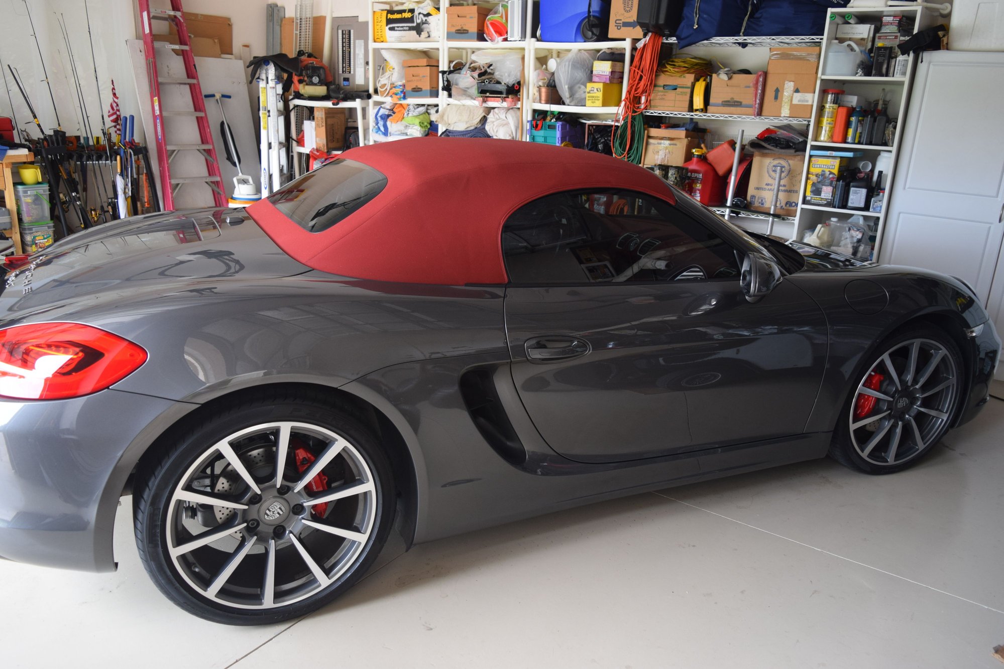 2013 Porsche Boxster - 2013 PORSCHE BOXSTER S - UNICORN - HIGHLY OPTIONED, VERY LOW MILES - Used - VIN WP0CB2A80DS133410 - 16,400 Miles - 6 cyl - 2WD - Automatic - Convertible - Gray - Houston, TX 77009, United States