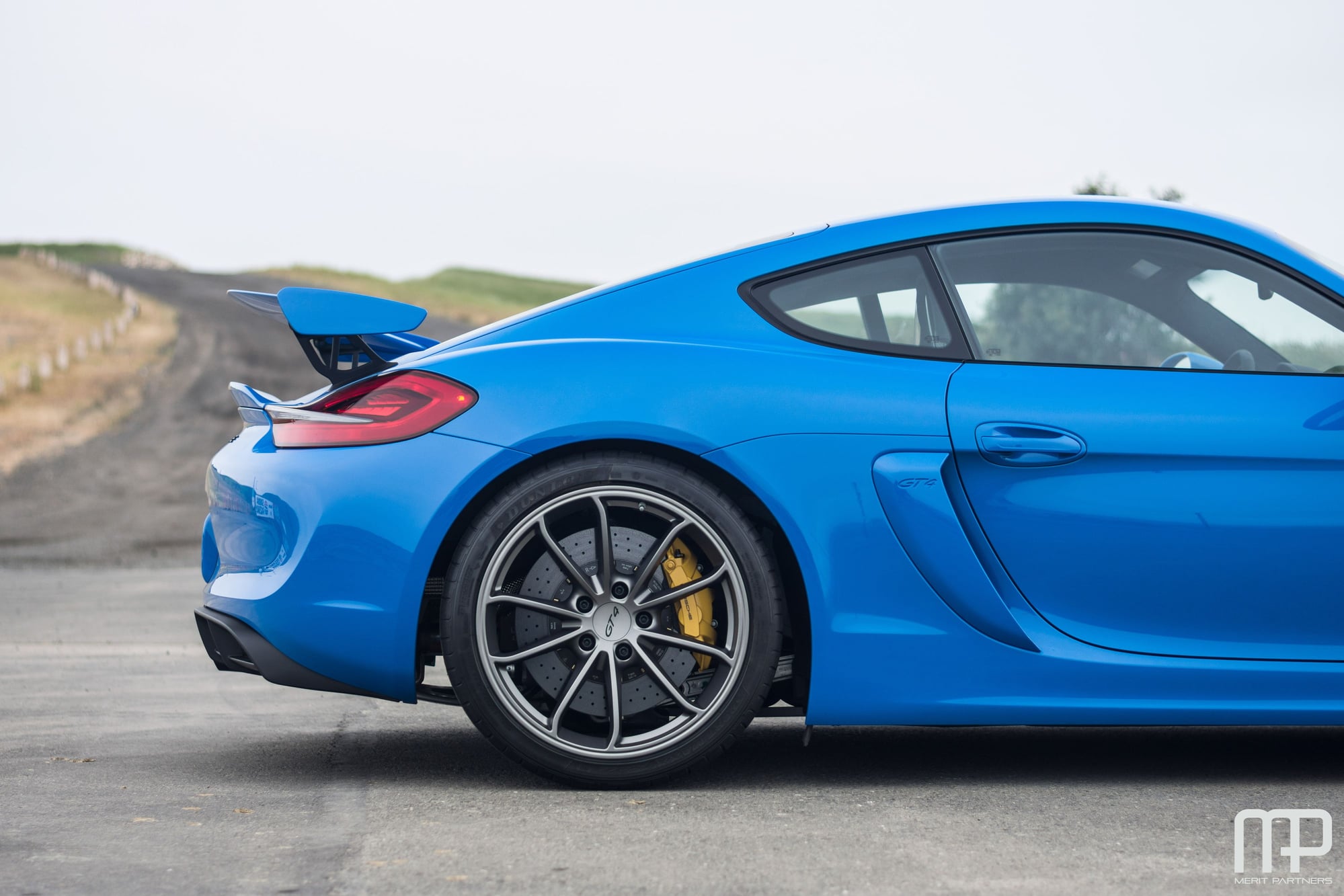 2016 Porsche Cayman GT4 - 2016 Porsche Cayman GT4 Paint-to-Sample Voodoo Blue - Used - VIN WP0AC2A84GK191576 - 970 Miles - 6 cyl - 2WD - Manual - Coupe - Blue - Atlanta, GA 30360, United States