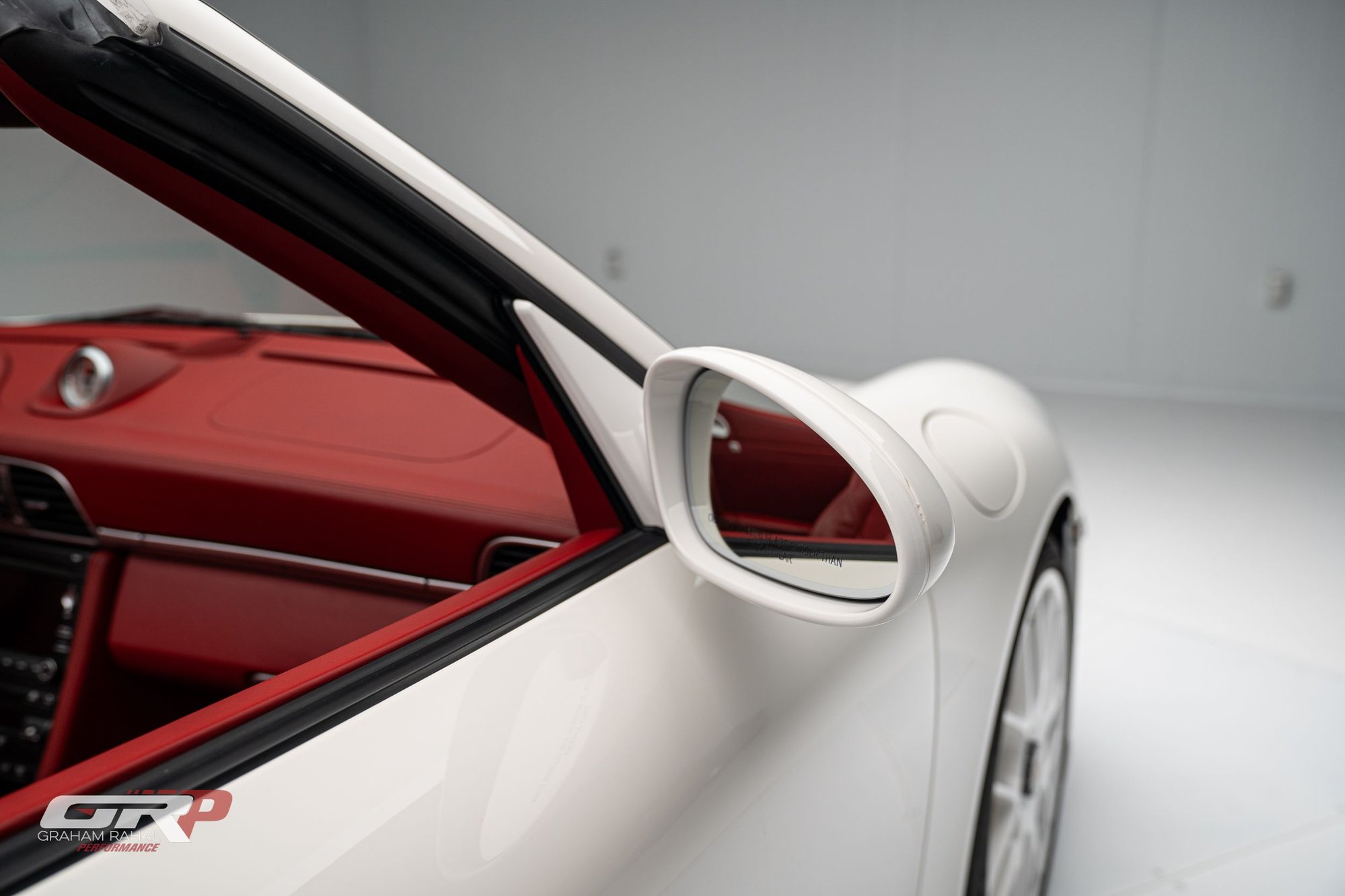 2011 Porsche 911 - 2011 Turbo S Cabriolet - Carrara White over Carrara Red - Used - VIN WP0CD2A99BS77335 - 24,768 Miles - 6 cyl - AWD - Automatic - Convertible - White - Indianapolis, IN 46077, United States