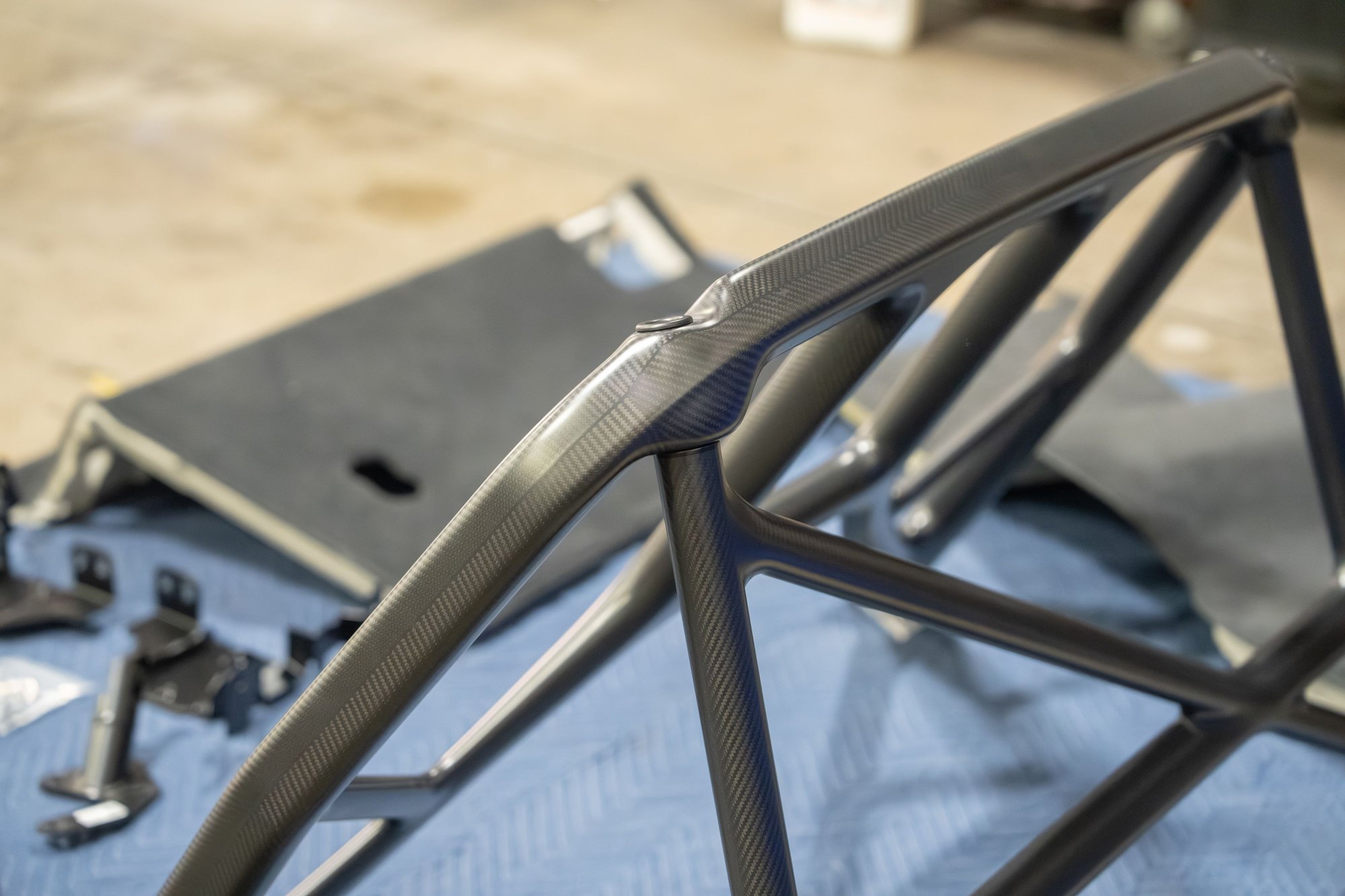 Interior/Upholstery - 992 Porsche OEM Carbon Fiber Roll Bar - Used - -1 to 2026  All Models - Orlando, FL 32750, United States
