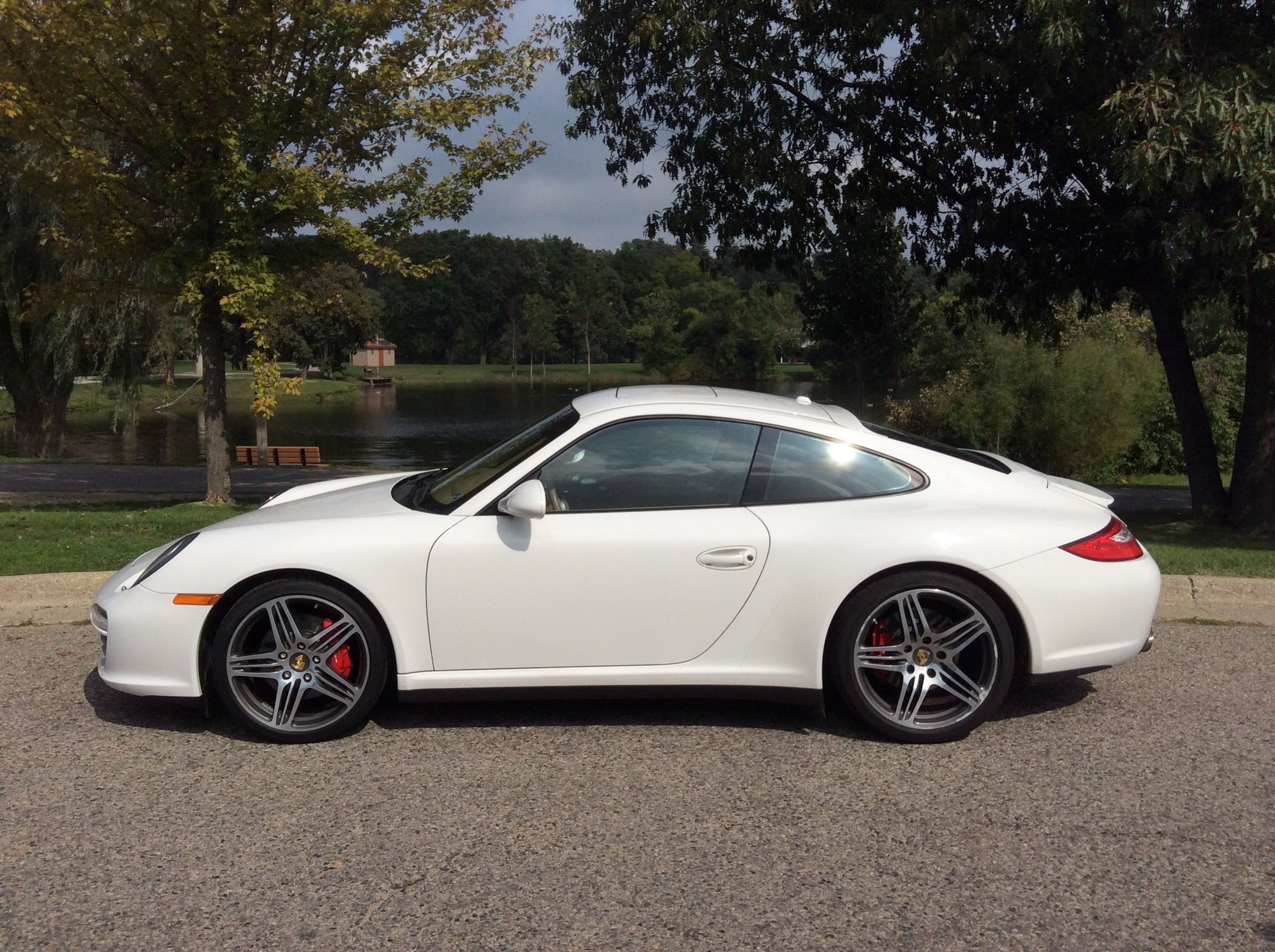 2010 Porsche 911 - 2010 C4S Coupe 997.2 - Used - VIN WPOAB2A98AS720188 - 31,928 Miles - 6 cyl - 4WD - Automatic - Coupe - White - Ann Arbor, MI 48103, United States