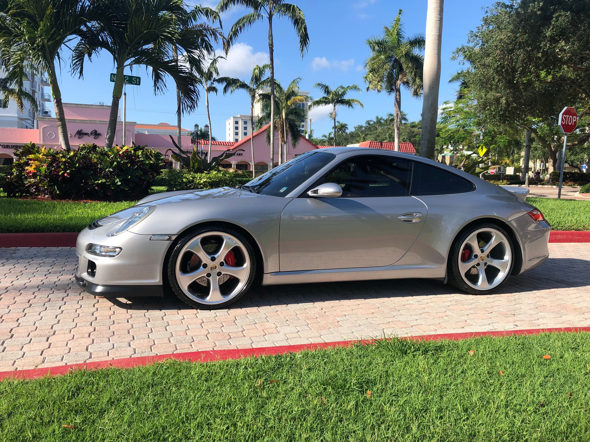 2006 Porsche 911 - Extremely well Spec’d and rare 2006 Carrera S manual - Used - VIN WP0AB29996S742843 - 87,250 Miles - 6 cyl - 2WD - Manual - Coupe - Silver - Boca Raton, FL 33432, United States