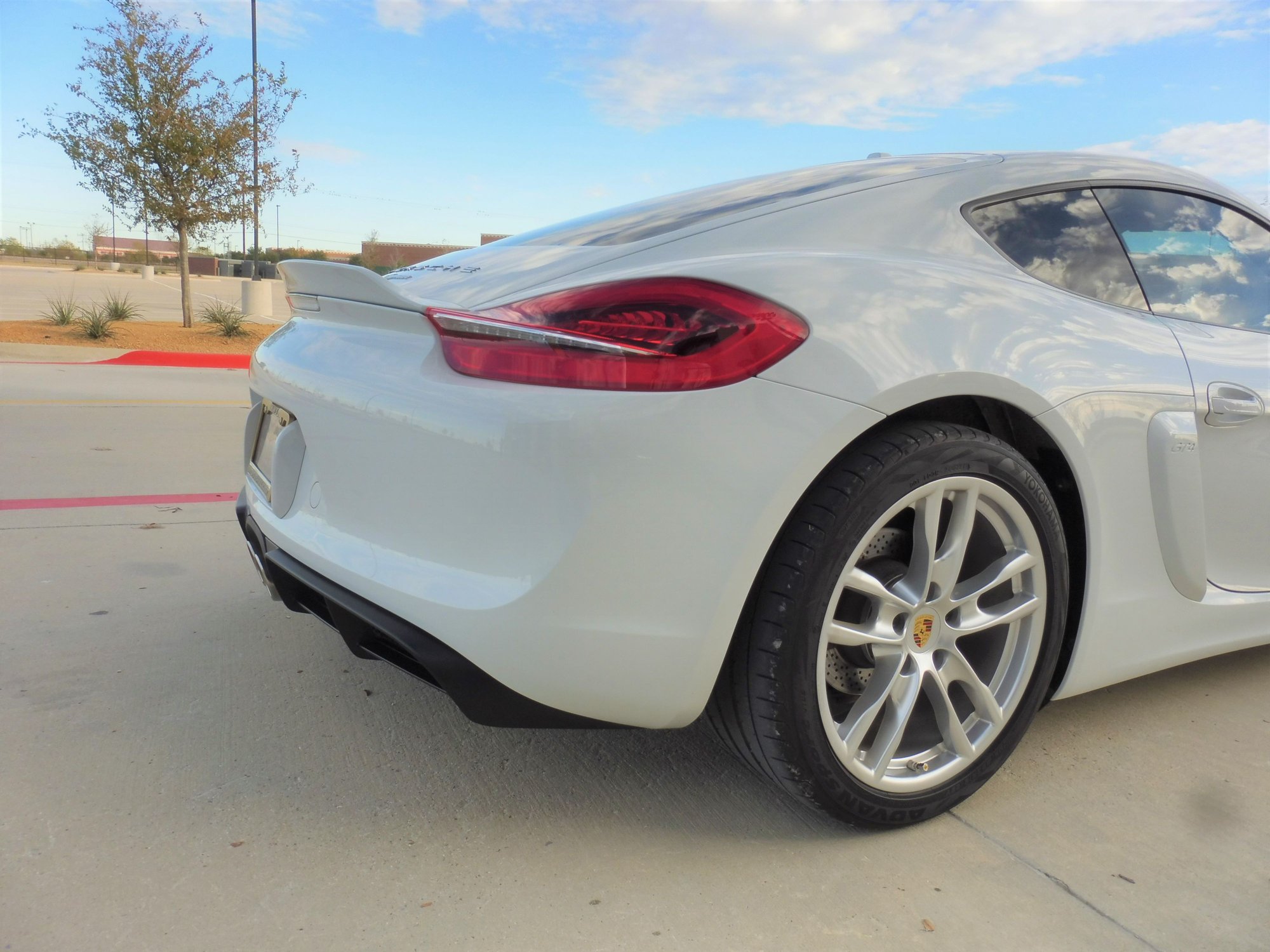 2016 Porsche Cayman - 2016 Cayman 981 PDK Carrara White Metallic $39,500 - Used - VIN WP0AA2A81GK170173 - 45,000 Miles - 6 cyl - 2WD - Automatic - Coupe - White - Prosper, TX 75078, United States