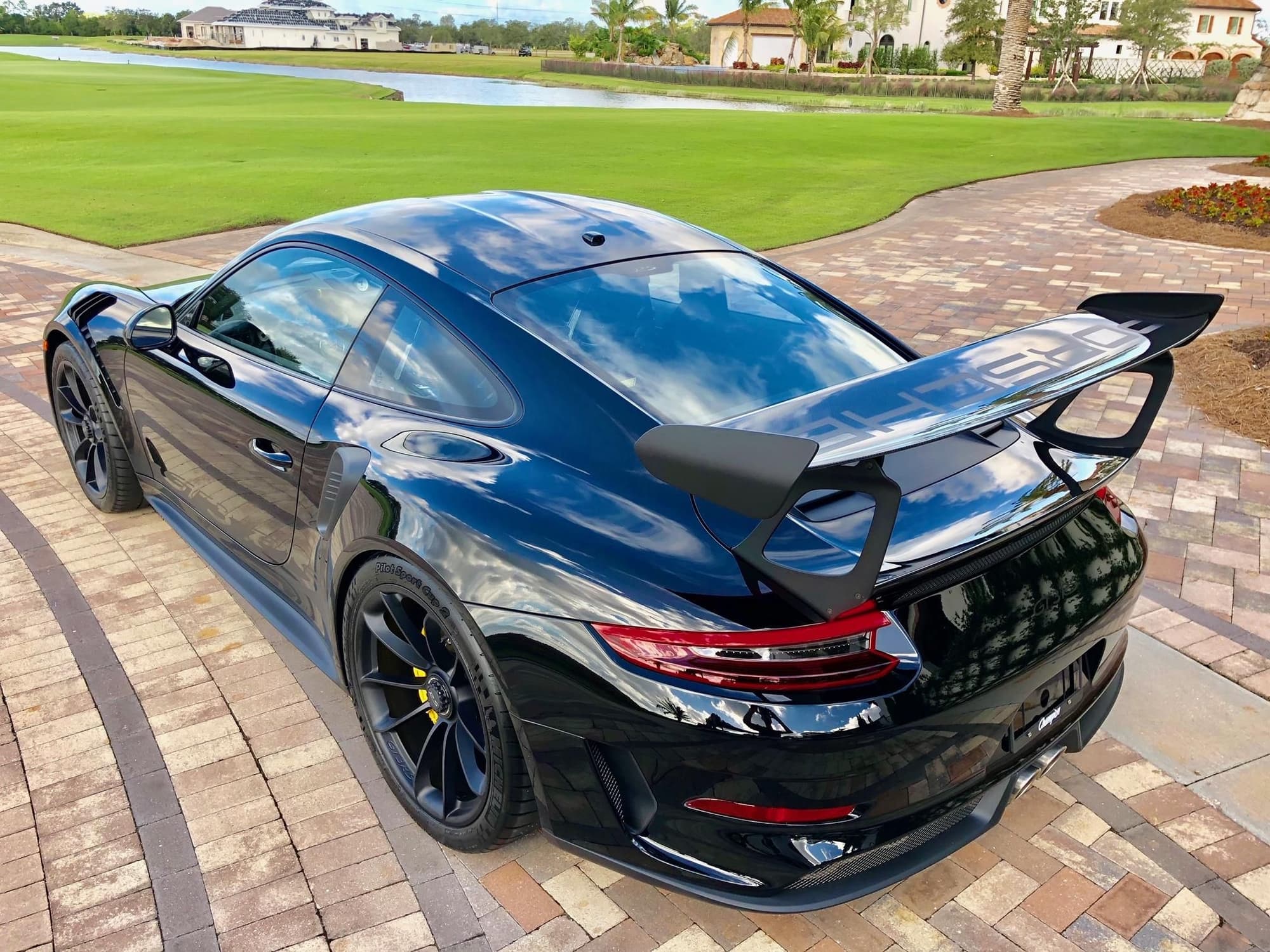 2019 Porsche GT3 - 2019 Porsche 911 GT3 RS (Weissach Package) - New - VIN WP0AF2A99KS164592 - 16 Miles - 6 cyl - 2WD - Automatic - Coupe - Black - Fort Lauderdale, FL 33311, United States