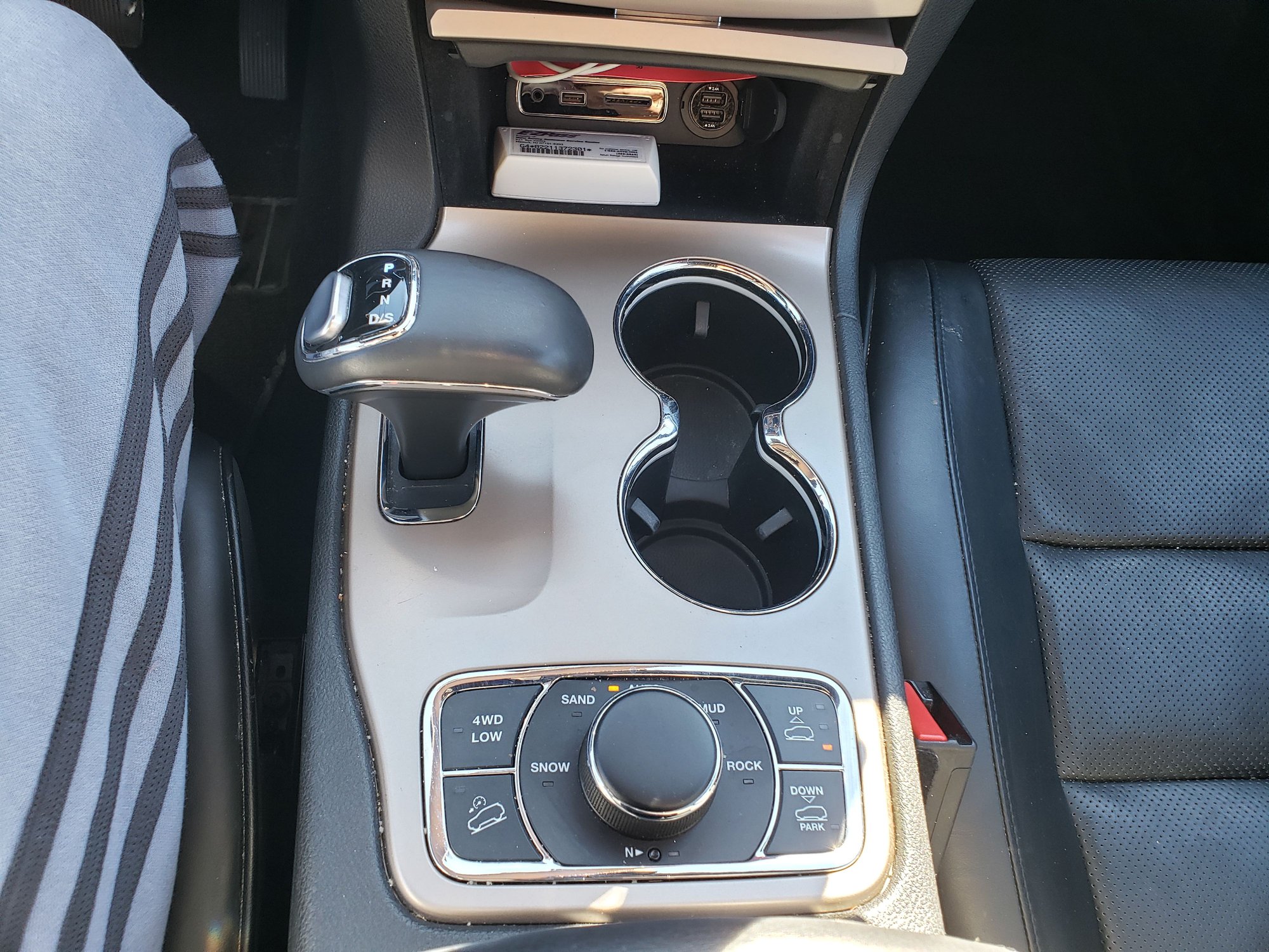 2014 Jeep Grand Cherokee - 2014 Jeep Grand Cherokee Summit - Used - VIN 1C4RJFJG7EC382424 - 83,500 Miles - 6 cyl - AWD - Automatic - SUV - Red - Bergen County, NJ 11111, United States