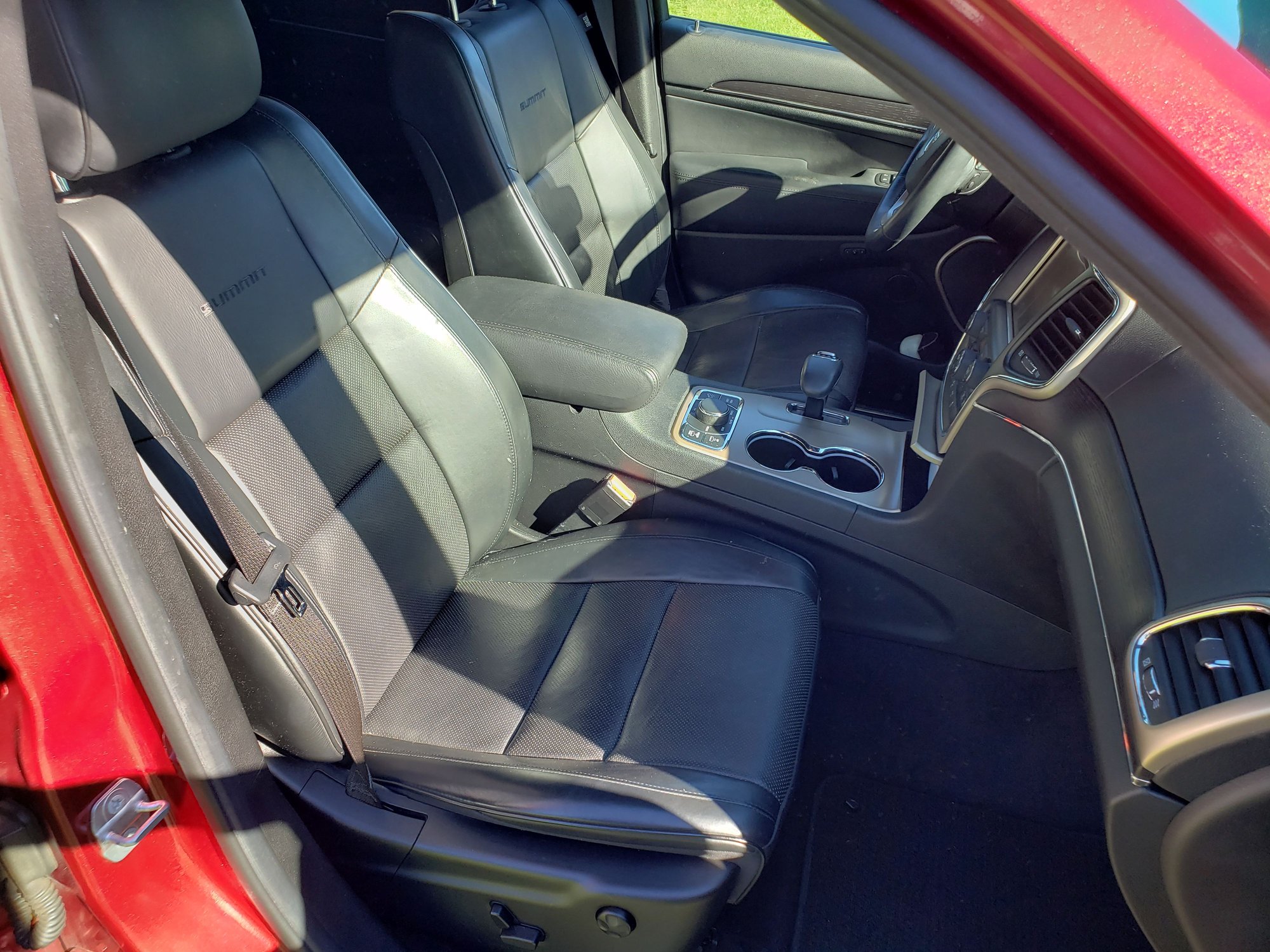 2014 Jeep Grand Cherokee - 2014 Jeep Grand Cherokee Summit - Used - VIN 1C4RJFJG7EC382424 - 83,500 Miles - 6 cyl - AWD - Automatic - SUV - Red - Bergen County, NJ 11111, United States