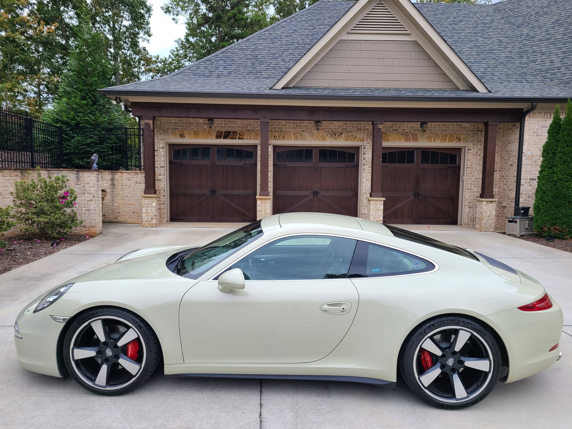 2014 Porsche 911 - 2014 Porsche 50th Anniversary Edition. Pristine Condition CPO Certified - Used - VIN wp0ab2a98es121572 - 36,325 Miles - 6 cyl - 2WD - Automatic - Coupe - Gray - Oakwood, GA 30566, United States