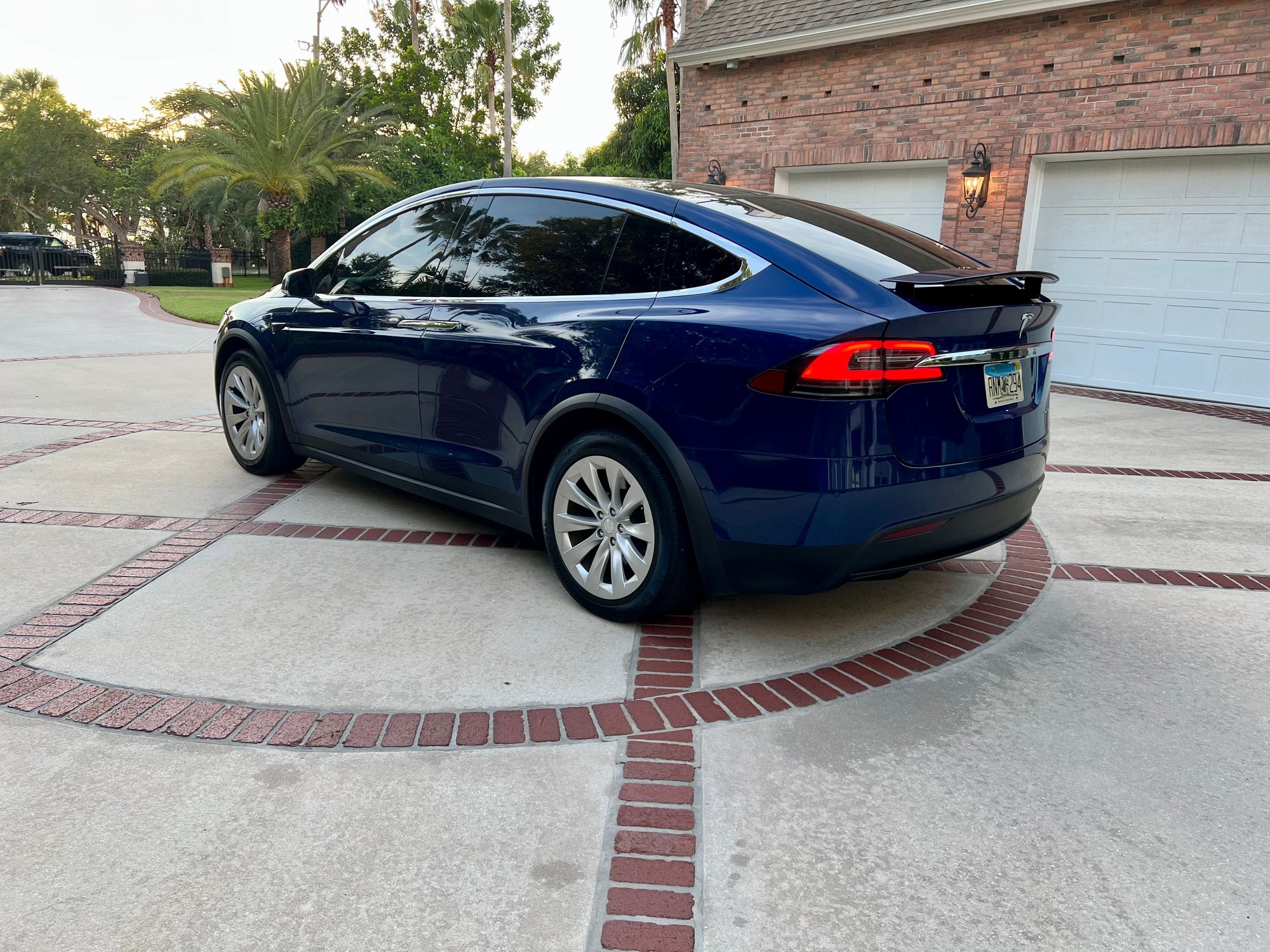 2020 Tesla X - 2020 Tesla Model X, Long range plus, FSD, 6 seater, 35k miles - Used - VIN 5YJXCBE29LF240455 - 34,700 Miles - Other - AWD - Automatic - SUV - Blue - Merritt Island, FL 32952, United States