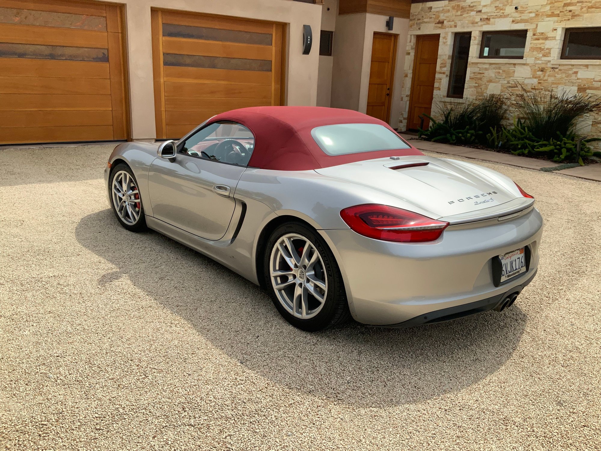 2013 Porsche Boxster - Rare 2013 Boxster S Platinum Silver Metallic, Carrera Red  leather and  Bordeaux Top - Used - VIN WP0CB2A81DS133562 - 6 cyl - 2WD - Automatic - Convertible - Silver - Carmel, CA 93923, United States