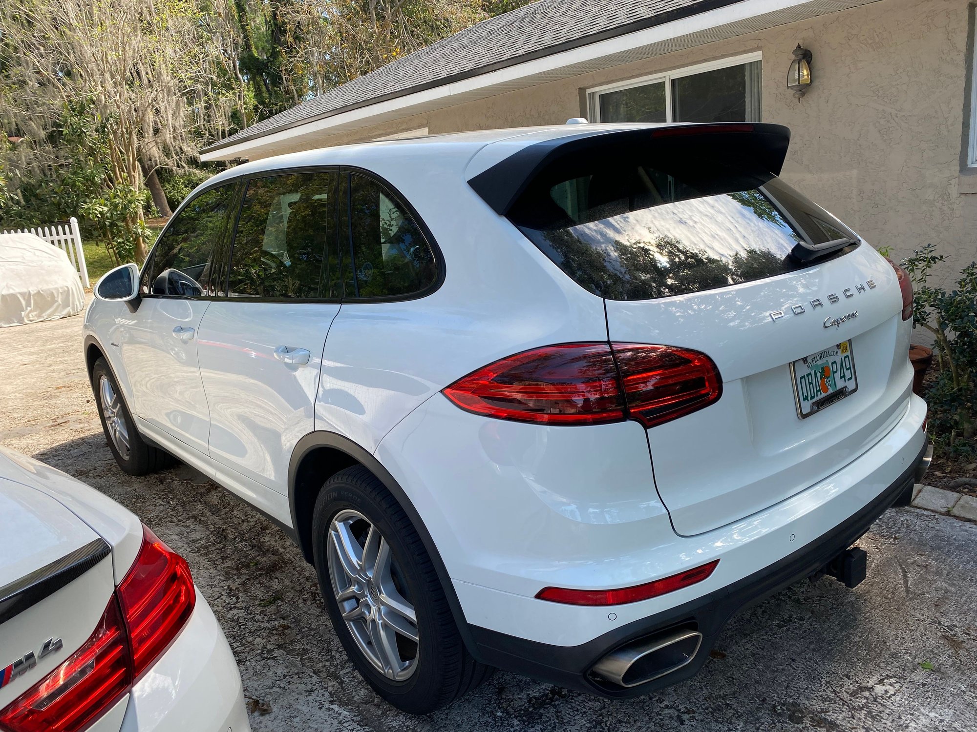 2015 Porsche Cayenne - 2015 Cayenne Diesel- Nice Spec, still under warranty, FL - Used - VIN WP1AF2A28FLA39357 - 84,500 Miles - 6 cyl - 4WD - Automatic - SUV - White - Lakeland, FL 33813, United States