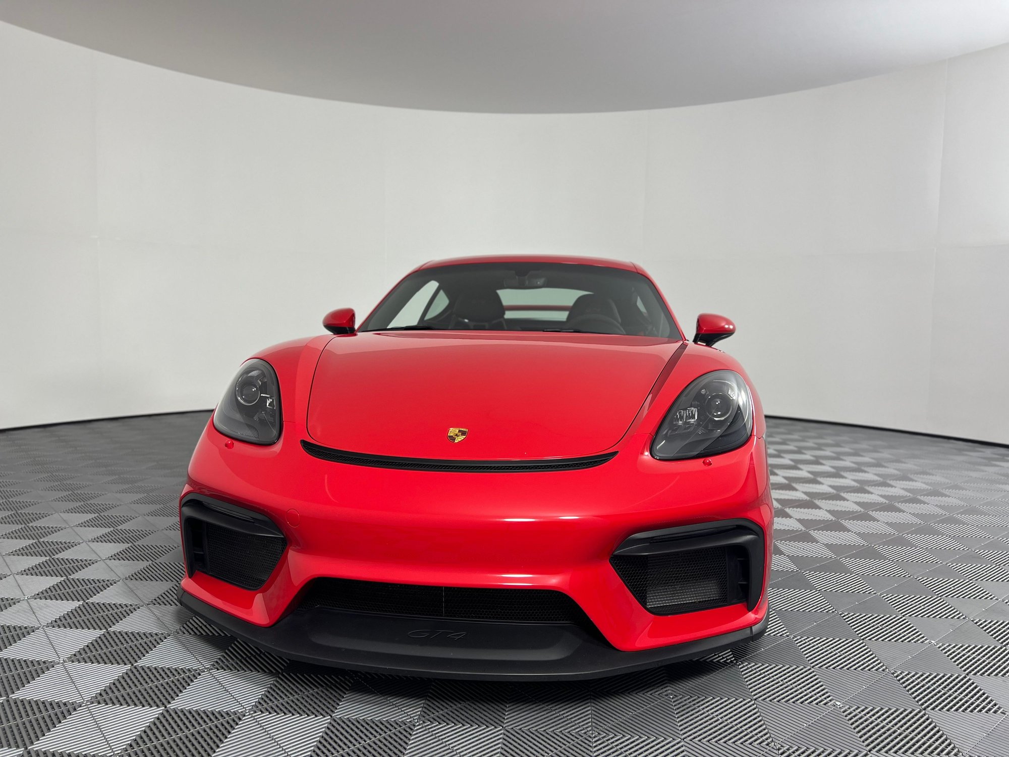 2022 Porsche 718 - 2022 718 GT4 - Guards, Black/Red interior, 6MT, LWB, 2,761 miles, track prepped, (CA) - Used - VIN WPOAC2A8XNS275401 - 2,761 Miles - 6 cyl - 2WD - Manual - Coupe - Red - Rancho Santa Fe, CA 92067, United States