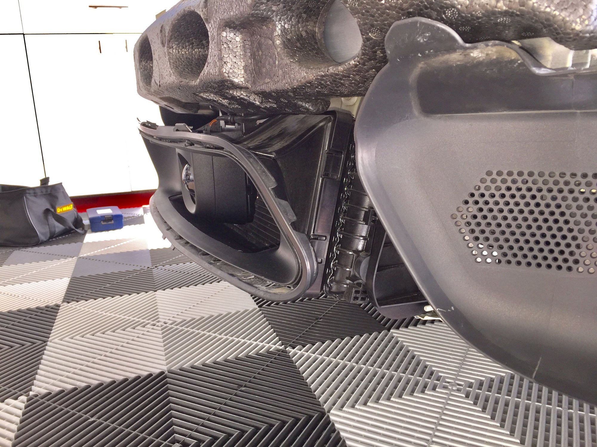 Rennline Radiator Protector Screen 991.2 GTS Install Page 2