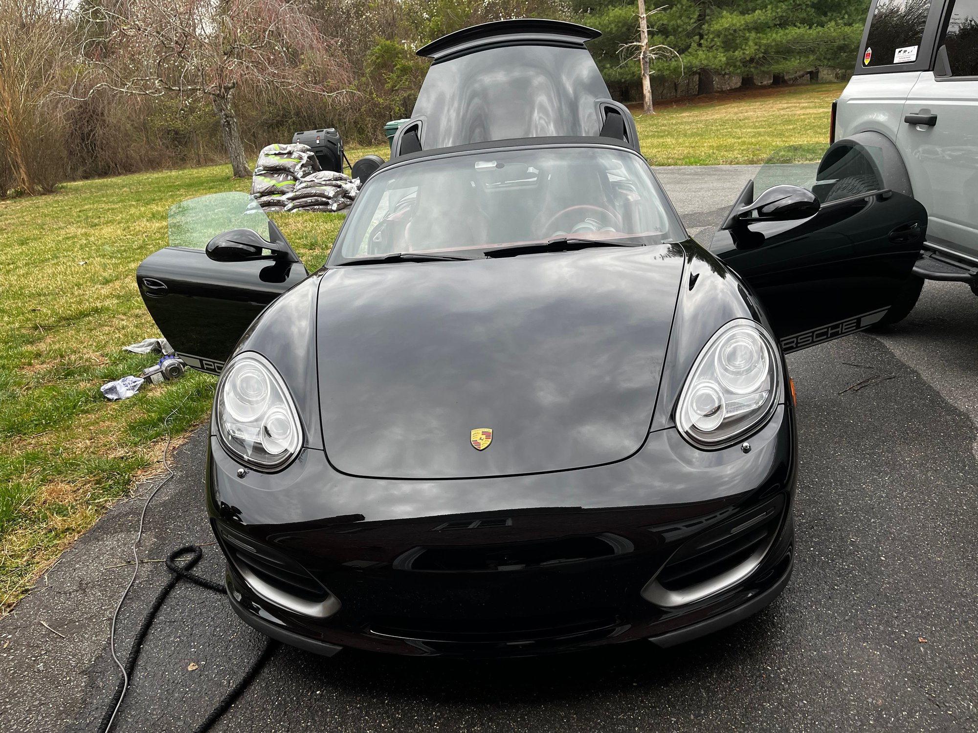 2011 Porsche Boxster - 987.2 Boxster Spyder 2011 18,7xx miles - Used - VIN wp0cb2a88bs745352 - 18,735 Miles - 6 cyl - 2WD - Automatic - Convertible - Black - Darnestown, MD 20874, United States
