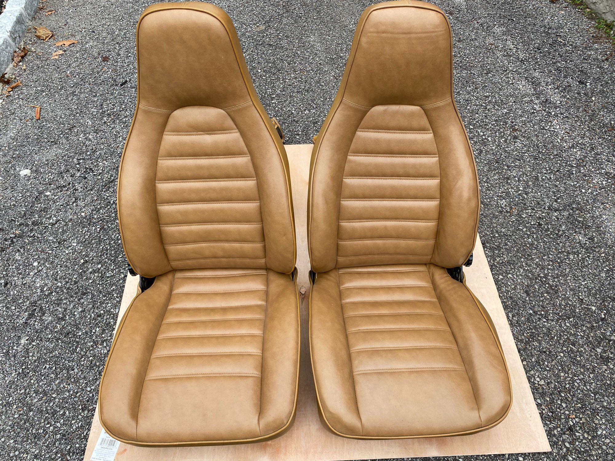 Porsche tombstone clearance seats