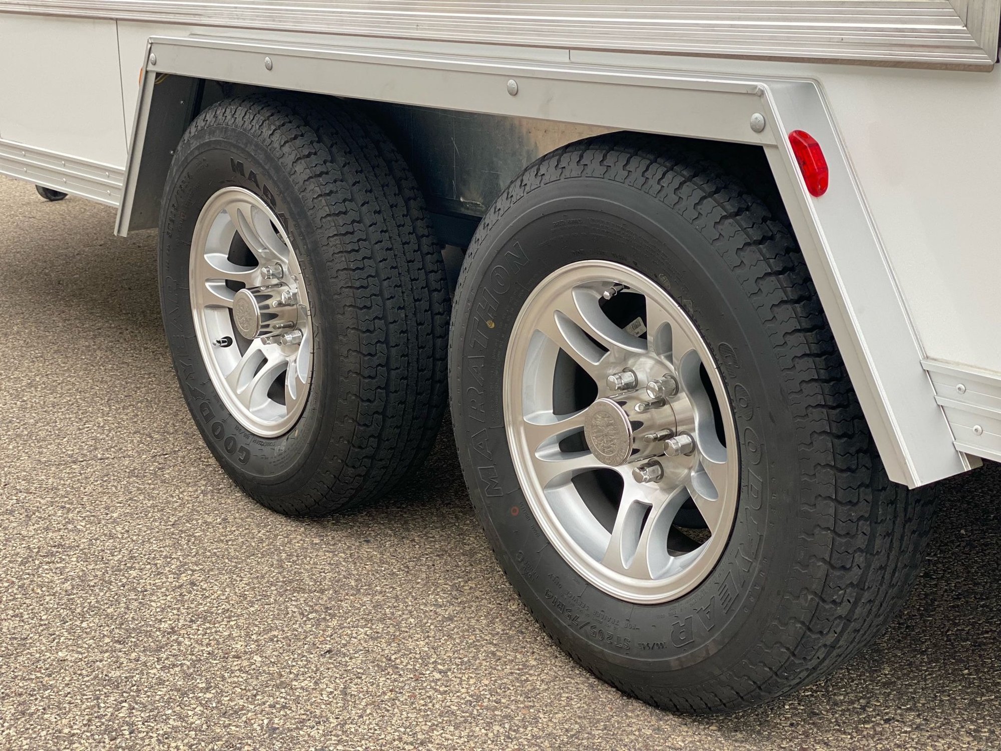 2019 Porsche 911 - Trailex Enclosed Car Trailer – 6” Additional Factory Height, Diamond Plate - Used - VIN 1XTXC2329H1999917 - 750 Miles - Wayzata, MN 55391, United States