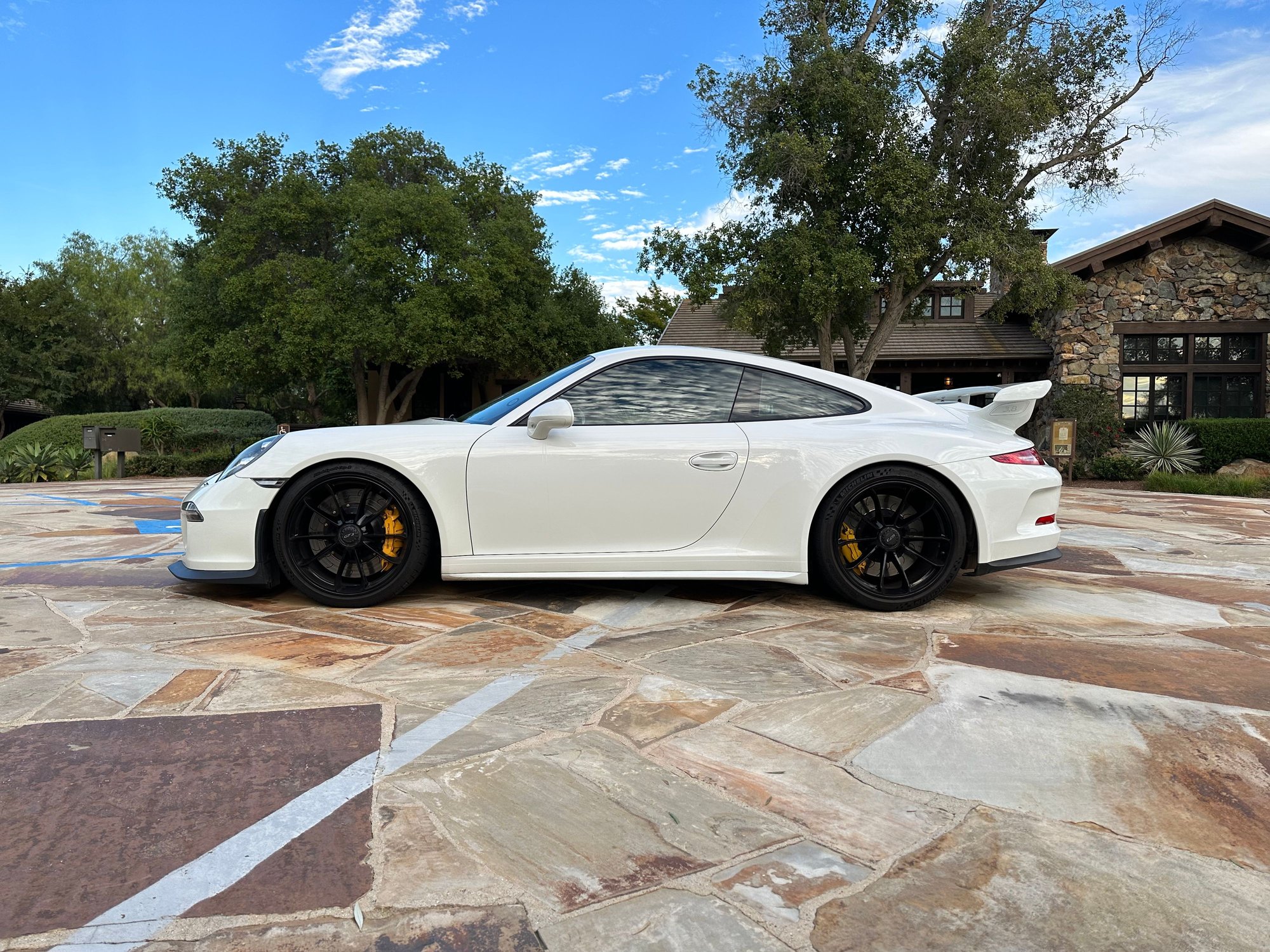 2015 Porsche GT3 - 2015 white GT3, FAL, PCCB, SoCal - Used - VIN WP0AC2A95FS183509 - 28,568 Miles - 6 cyl - 2WD - Automatic - Coupe - White - San Diego, CA 92127, United States