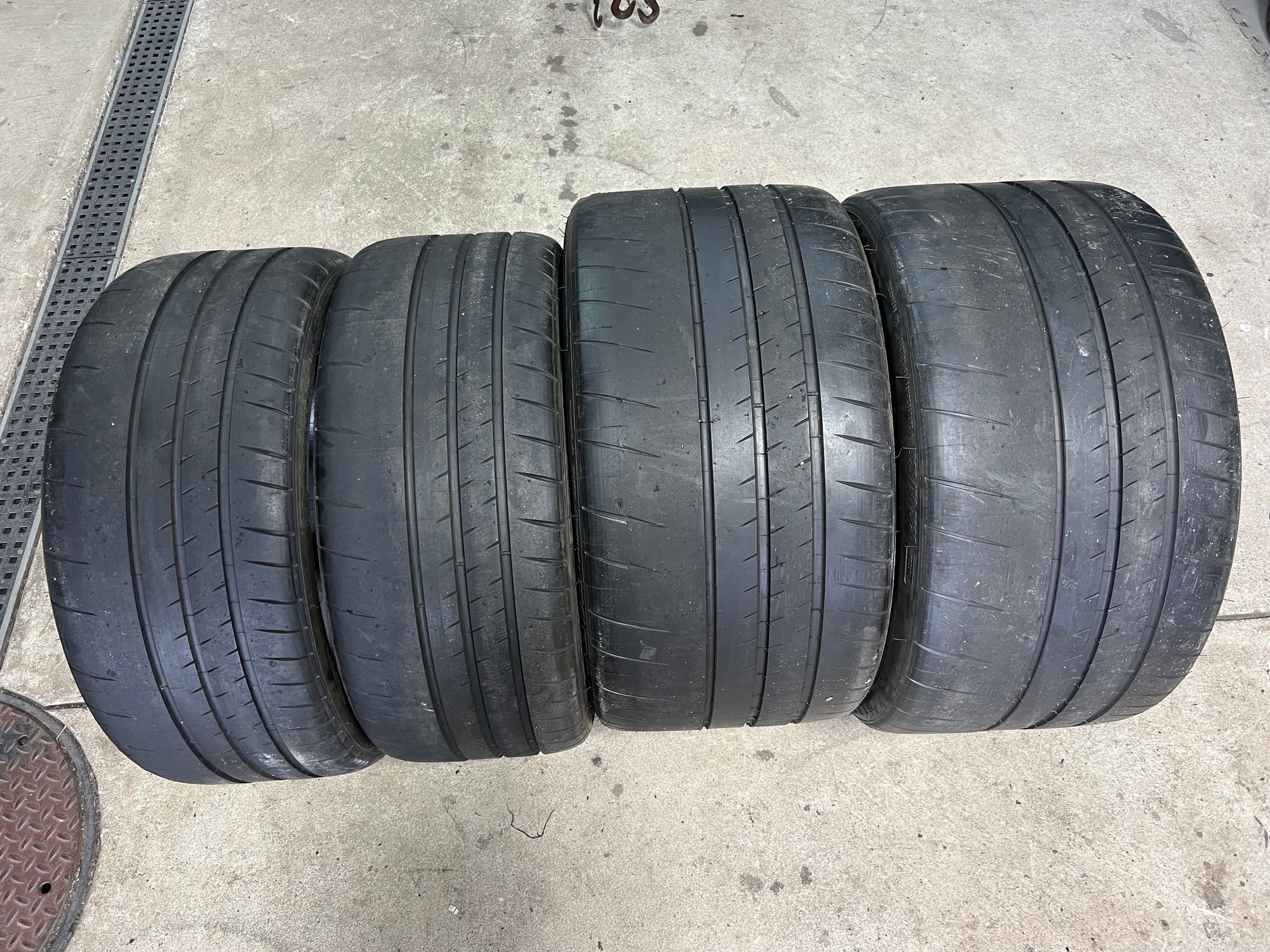 Wheels and Tires/Axles - FS: Full staggered set / Michelin Sport Cup 2 / 245/35 and 325/30/20 / 99% tread - Used - Lansdale, PA 19446, United States