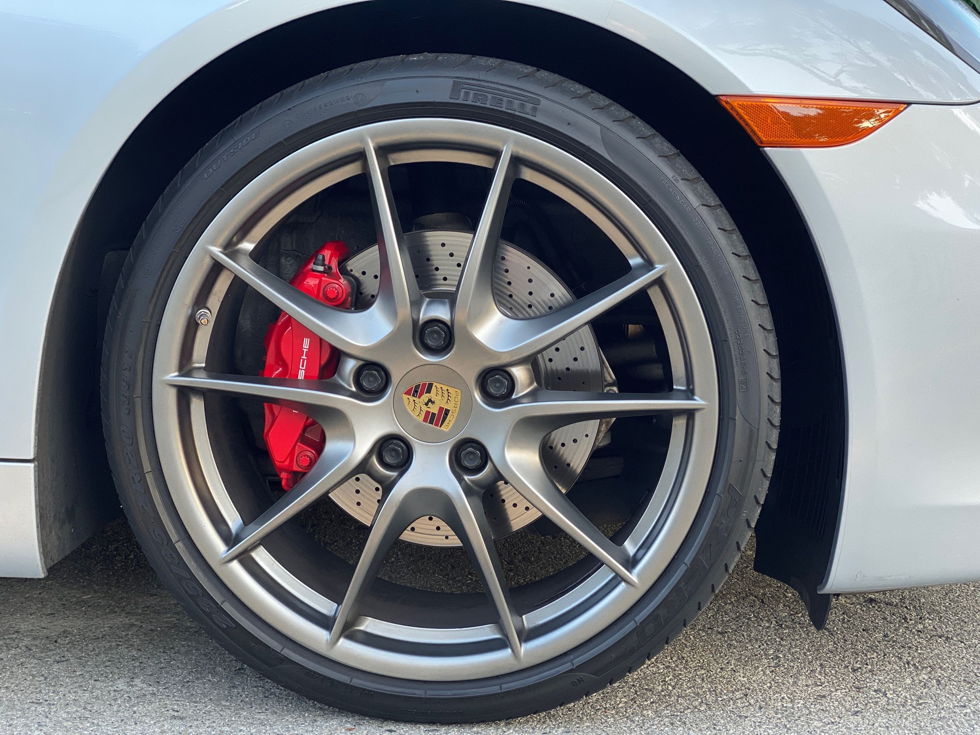 2014 Porsche Cayman - 2014 Cayman S PDK - Used - VIN WP0AB2A89EK192271 - 31,000 Miles - 6 cyl - 2WD - Automatic - Coupe - Silver - Laguna Beach, CA 92651, United States