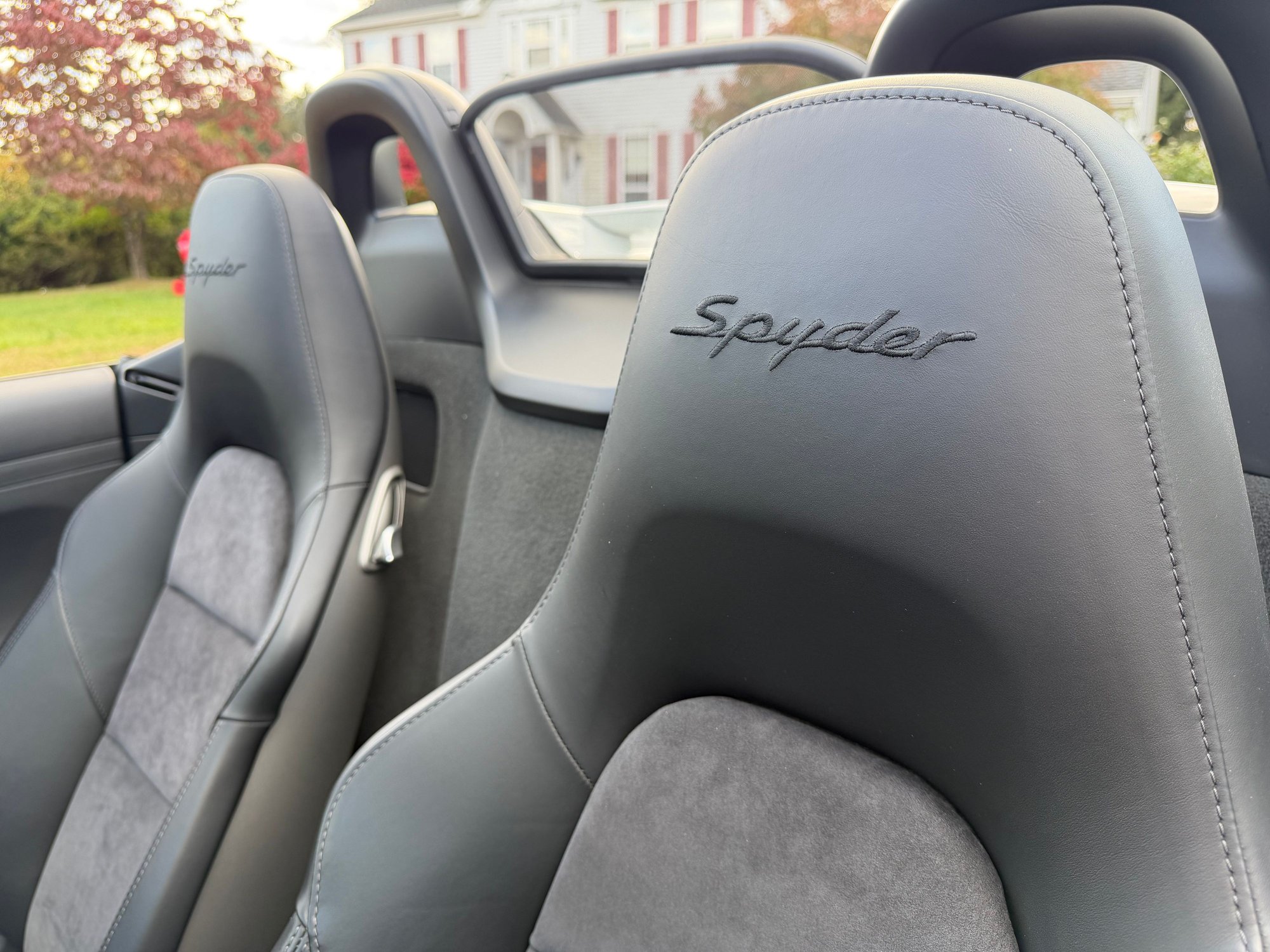 2016 Porsche Boxster - (NJ) 2016 981 Boxster Spyder 11K miles - Used - VIN WP0CC2A89GS152622 - 11,362 Miles - 6 cyl - 2WD - Manual - Convertible - White - Flemington, NJ 08822, United States