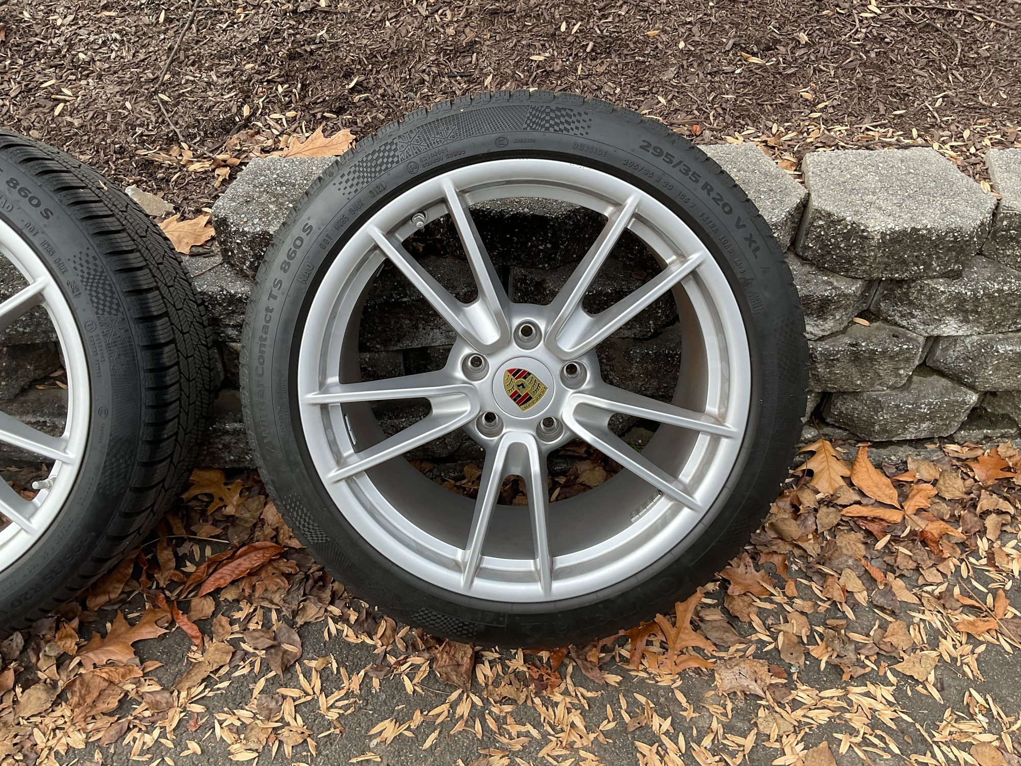 Wheels and Tires/Axles - Porsche 992 OEM Complete Winter Wheels and Tires - Used - 2020 to 2024 Porsche 911 - Morristown, NJ 07960, United States