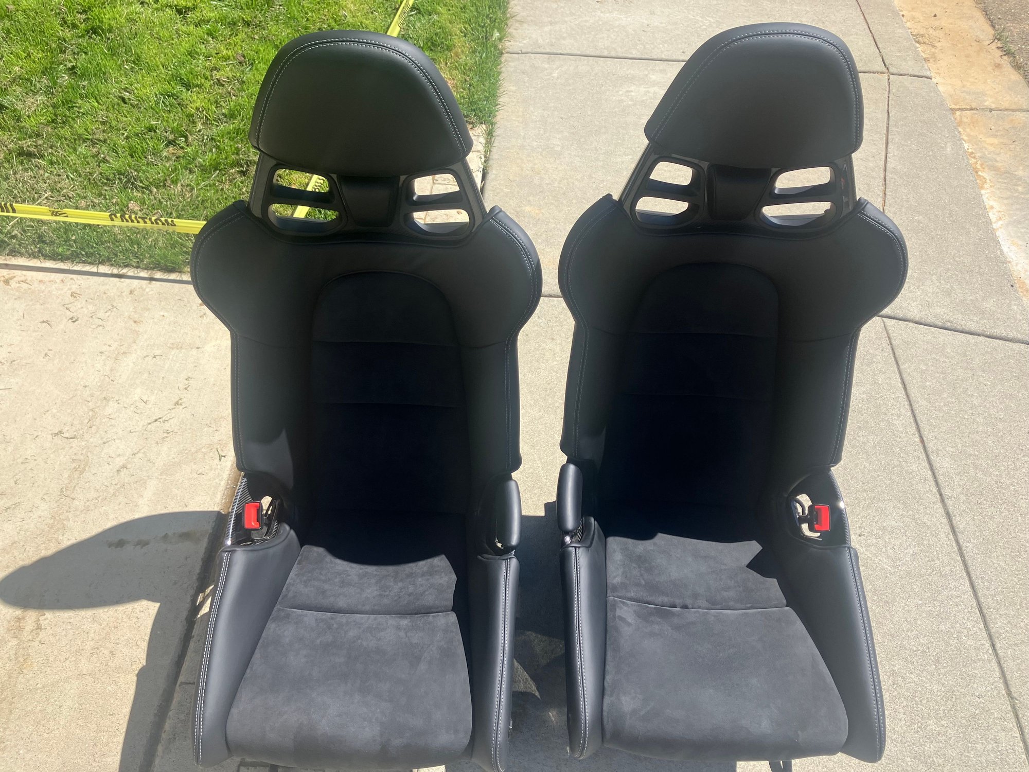 Interior/Upholstery - 918 Carbon Buckets - Used - -1 to 2025  All Models - Castro Valley, CA 94568, United States