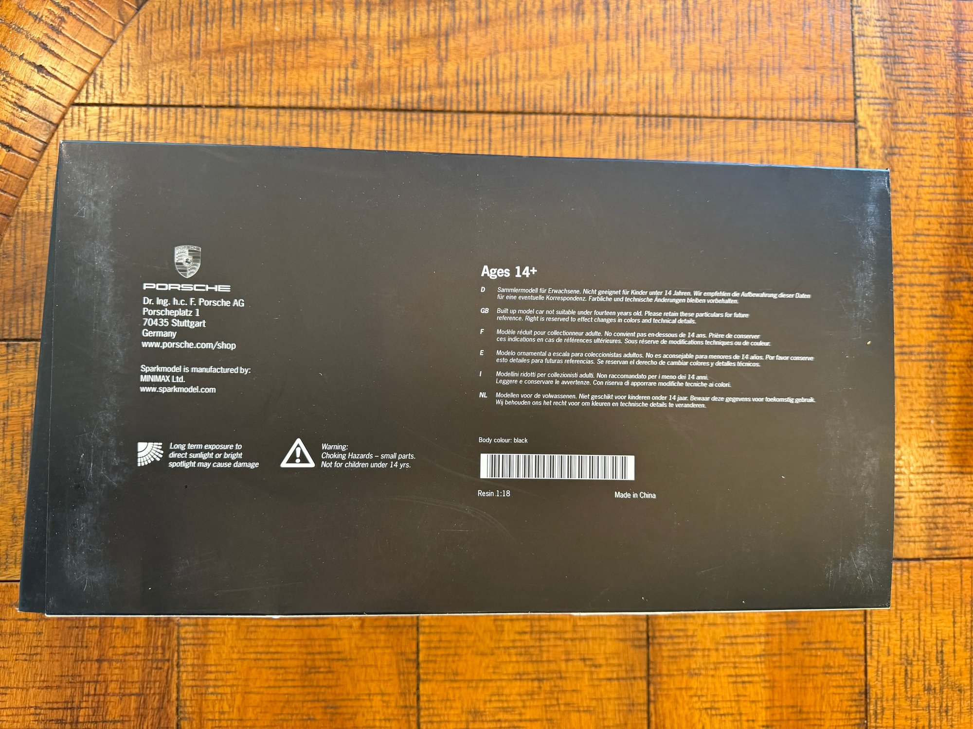 Accessories - Spark Porsche 911R 1/18 model with display case - as new - New - All Years  All Models - Gainesville, GA 30506, United States