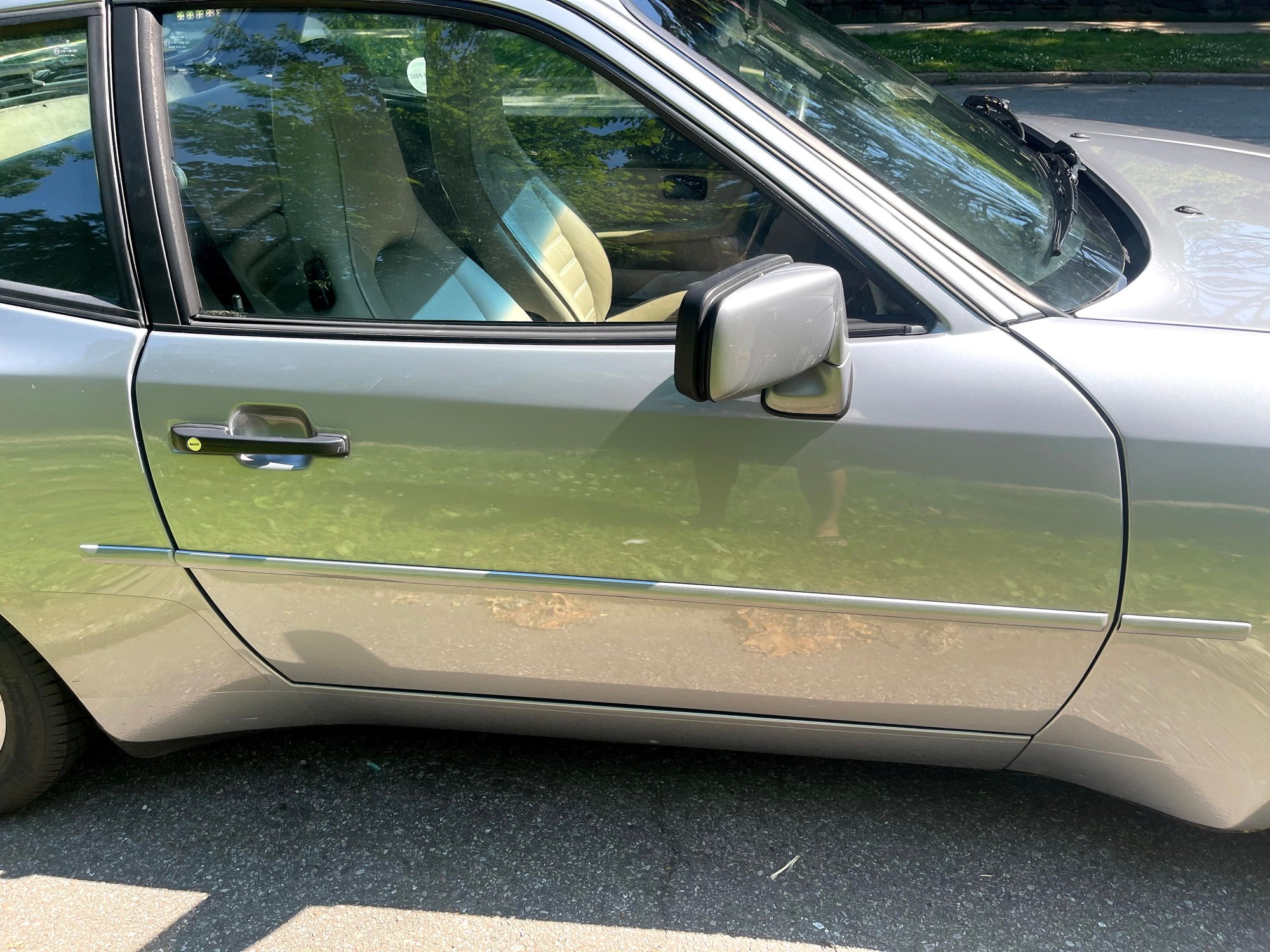 1986 Porsche 944 - 1986 Porsche 944 Turbo Rare Sapphire Metallic Color White Leather Interior 85k miles - Used - VIN WP0AA0951GN151622 - 85,000 Miles - 4 cyl - 2WD - Manual - Coupe - Silver - Forest Hills, NY 11375, United States