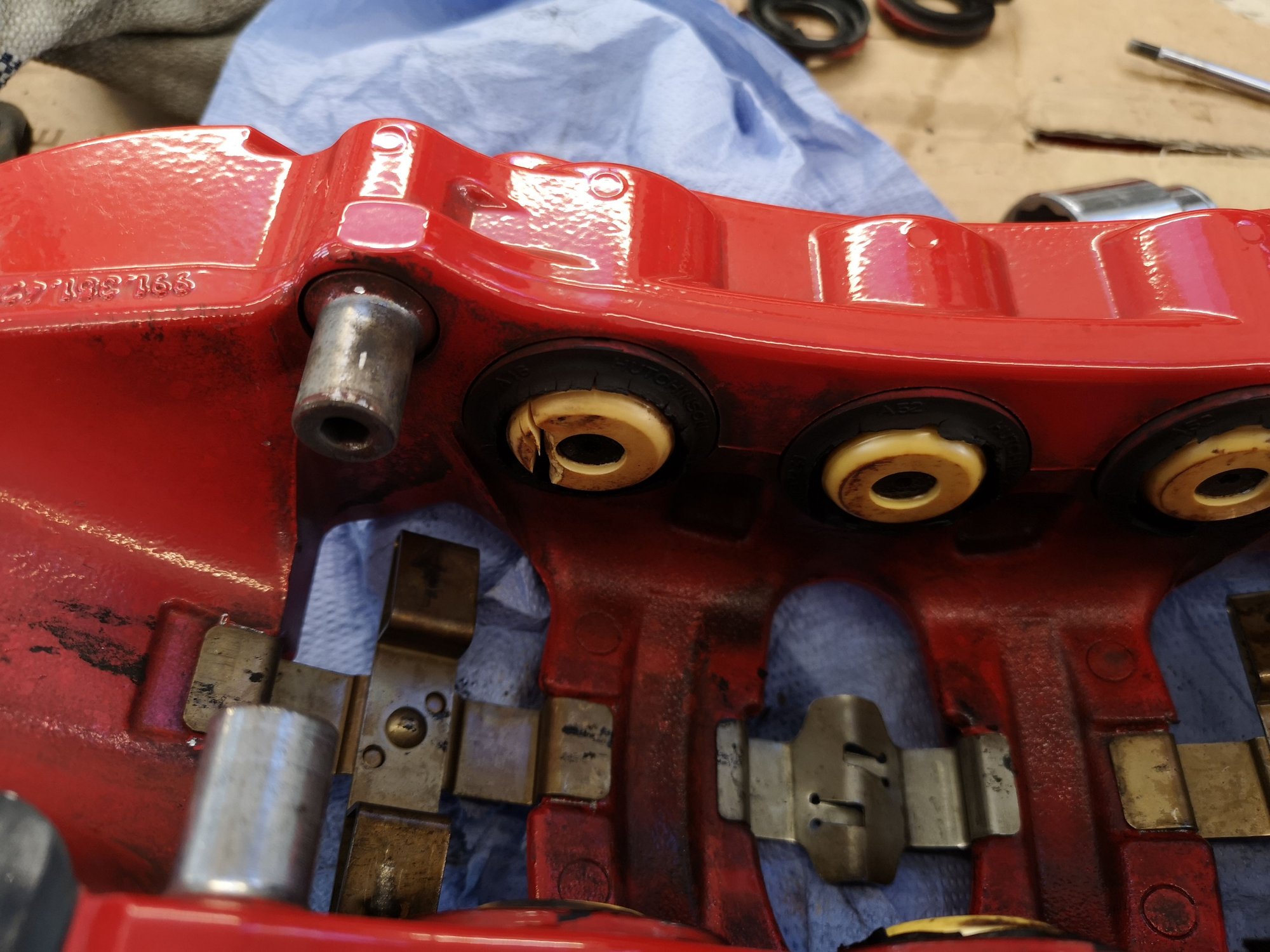 Brake caliper ceramic piston caps Rennlist Porsche Discussion Forums