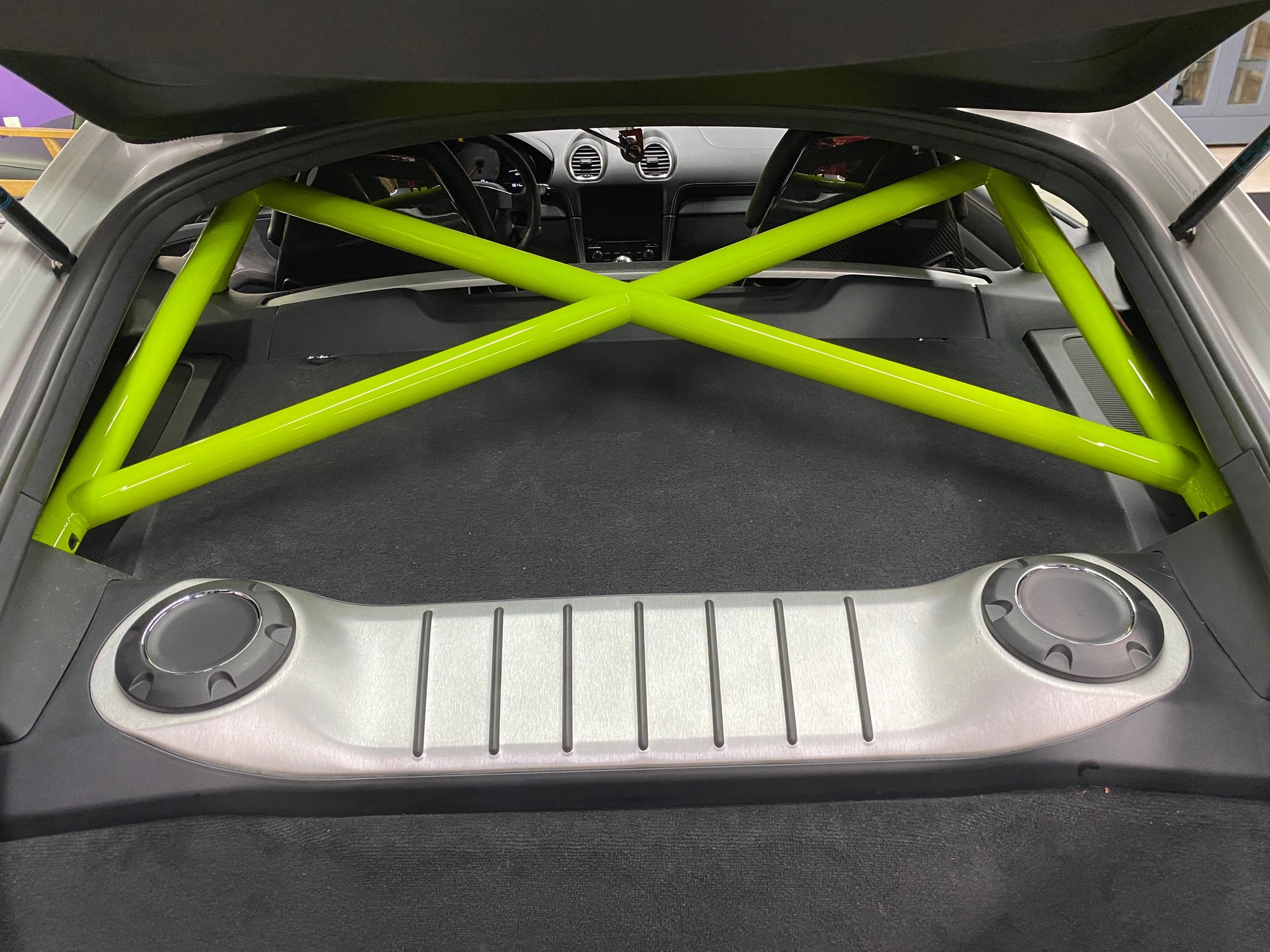 2020 Porsche 718 Cayman - 2020 PORSCHE 718 GT4 MANUAL | 1 OWNER | CLEAN TITLE - Used - VIN WP0AC2A86LK289177 - 11,584 Miles - 6 cyl - 2WD - Manual - Coupe - White - Hayward, CA 94545, United States