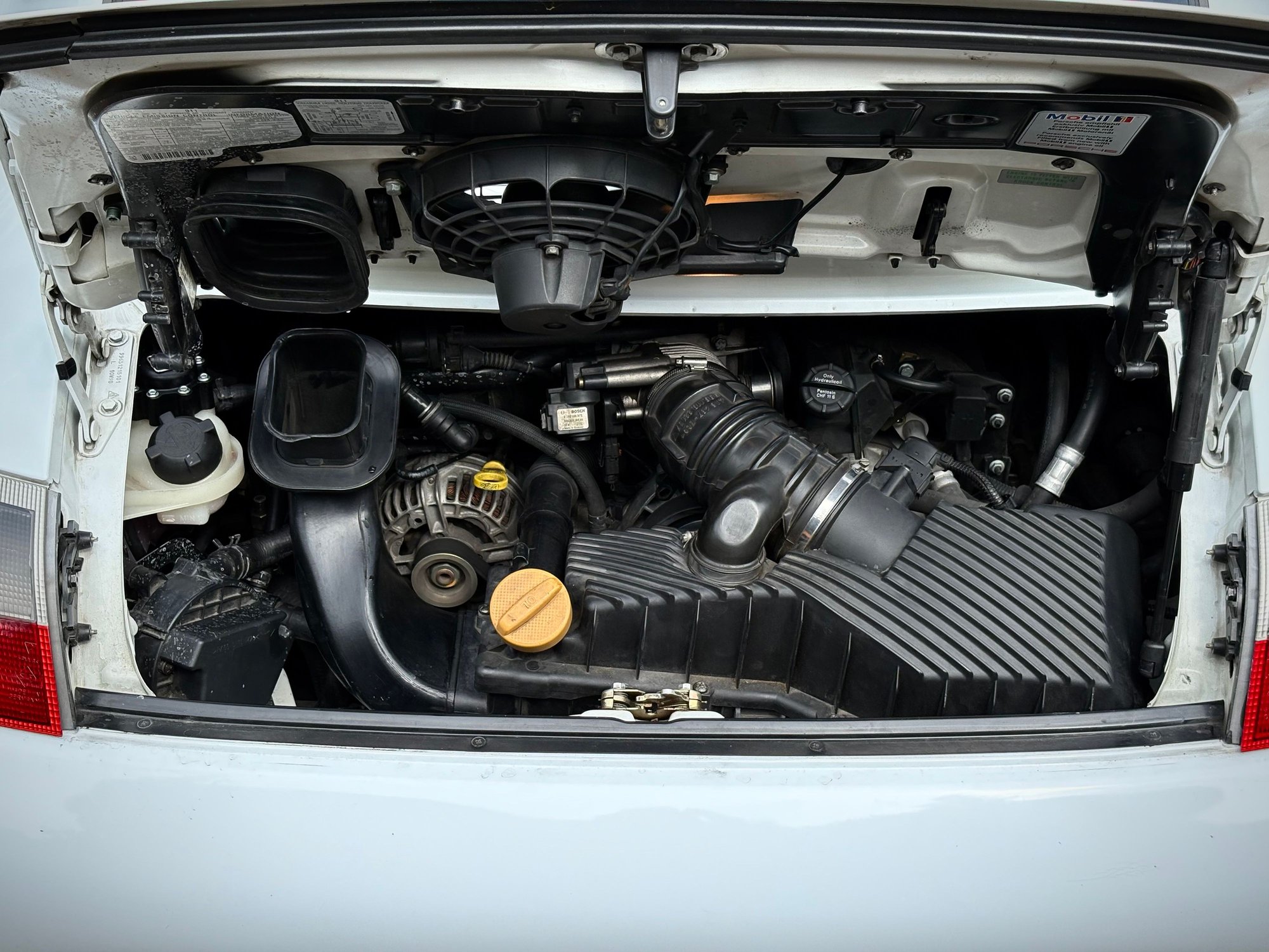 1999 Porsche 911 - 1999 Porsche 911 Carerra 2 - Used - Portland, OR 87225, United States