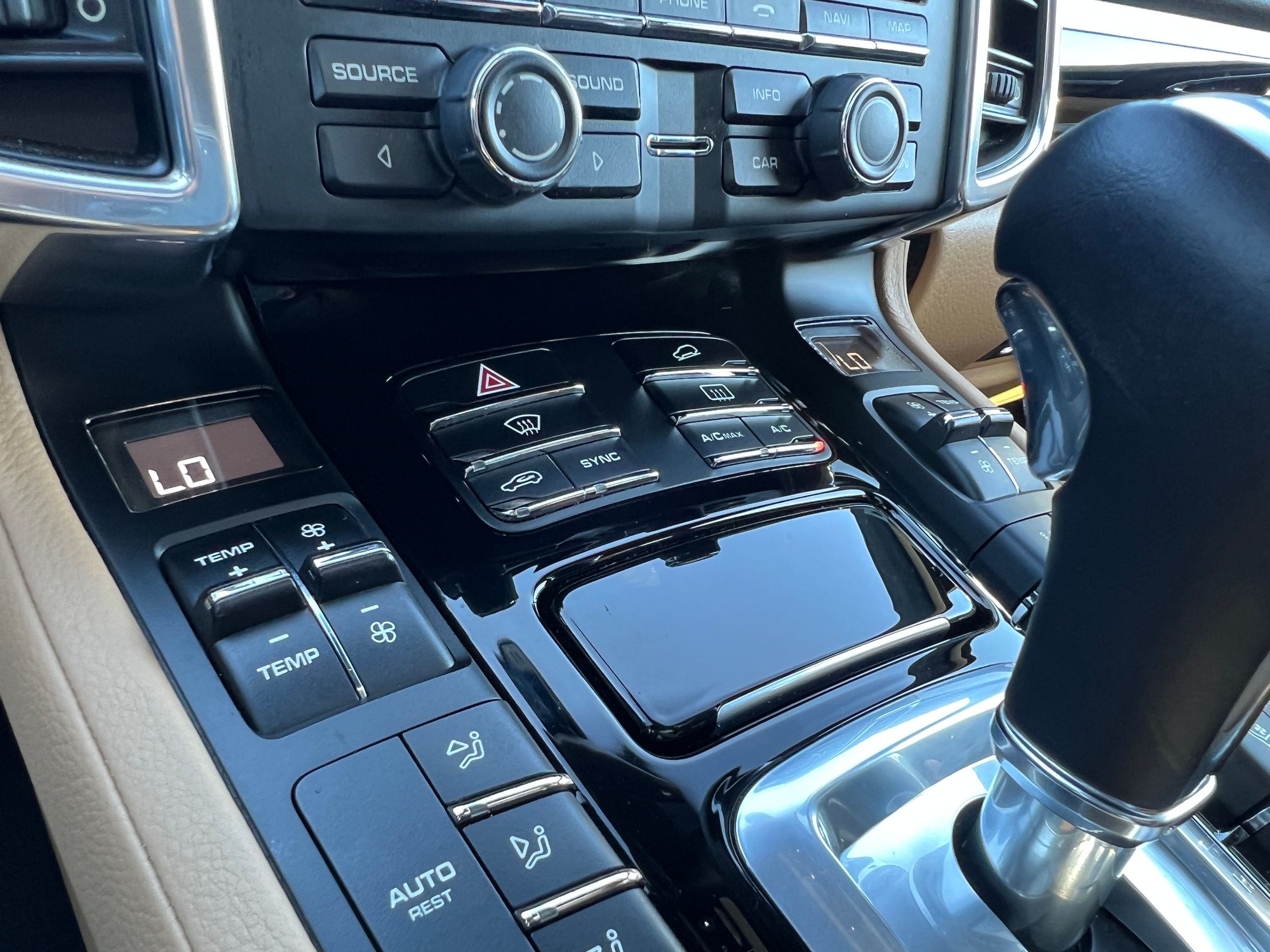 2015 Porsche Cayenne - 2015 Porsche Cayenne Diesel - Used - VIN WP1AF2A28FLA31257 - 63,000 Miles - 6 cyl - AWD - Automatic - SUV - Black - San Francisco, CA 94107, United States
