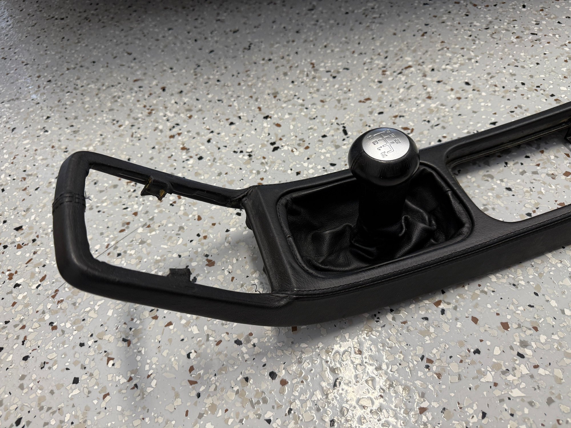 Interior/Upholstery - Porsche 993 leather center console + shift knob - Used - 1995 to 1998 Porsche 911 - Los Altos, CA 94024, United States