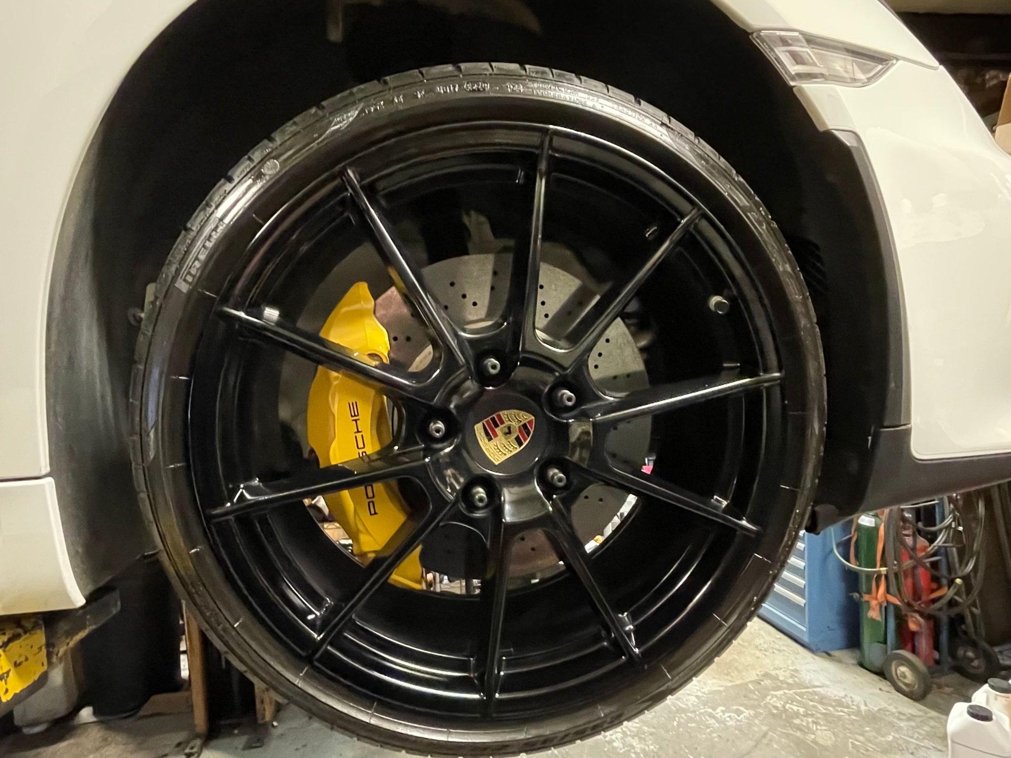 2016 Porsche Boxster - 2016 981 Spyder For Sale - Used - VIN WP0CC2A8XGS152175 - 21,068 Miles - 6 cyl - 2WD - Manual - Convertible - White - Plaistow, NH 03865, United States