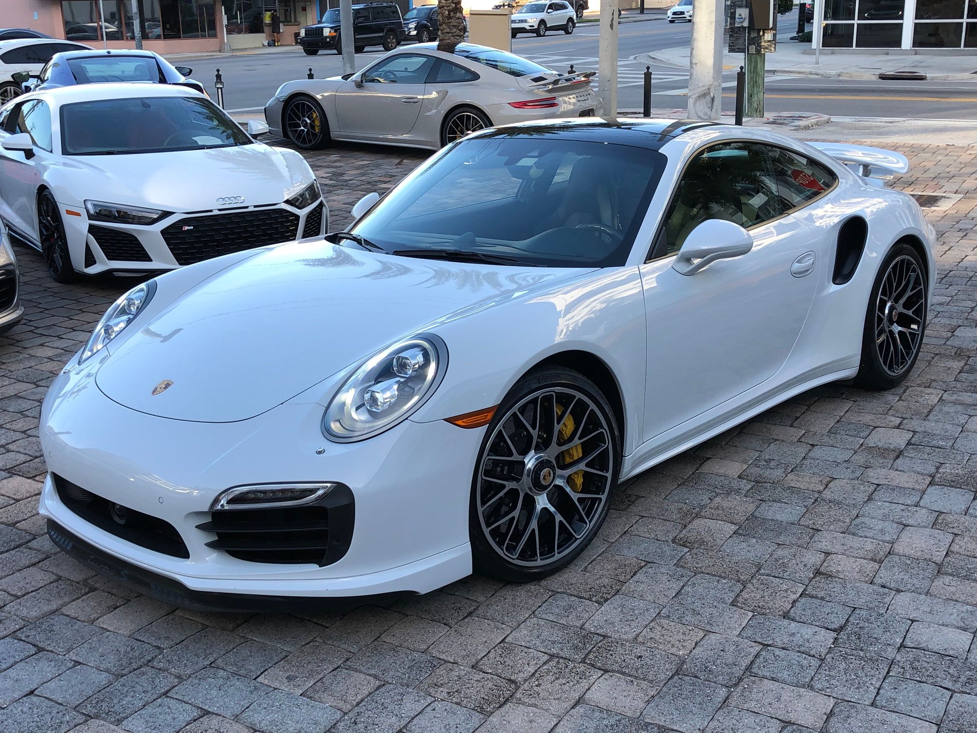 2015 Porsche 911 - 2015 PORSCHE 911 TURBO S - Used - VIN WP0AD2A9XFS160207 - 8,394 Miles - 6 cyl - AWD - Automatic - Coupe - White - Miami, FL 33146, United States