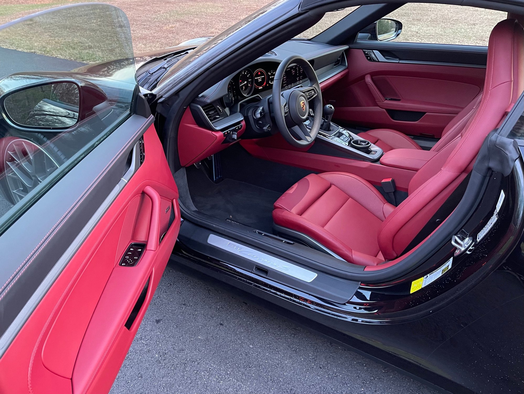 2021 Porsche 911 - 2021 Porsche 992S Cabriolet with MANUAL transmission, heavily optioned - Used - VIN WP0B2A09MS248149 - 2,900 Miles - 6 cyl - 2WD - Manual - Convertible - Black - Fairfax Station, VA 22039, United States